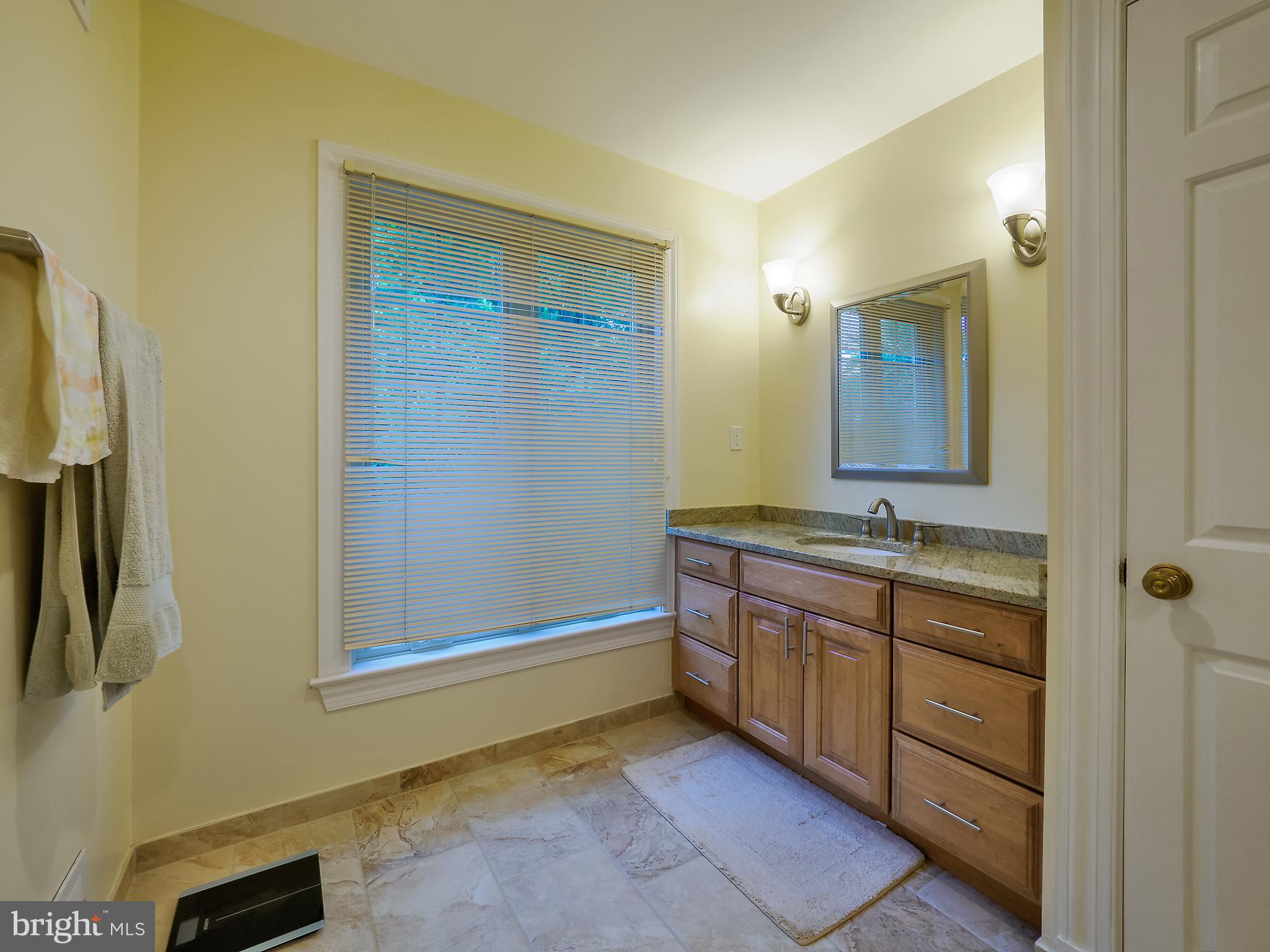 KENWOOD PARK - Residential Lease
