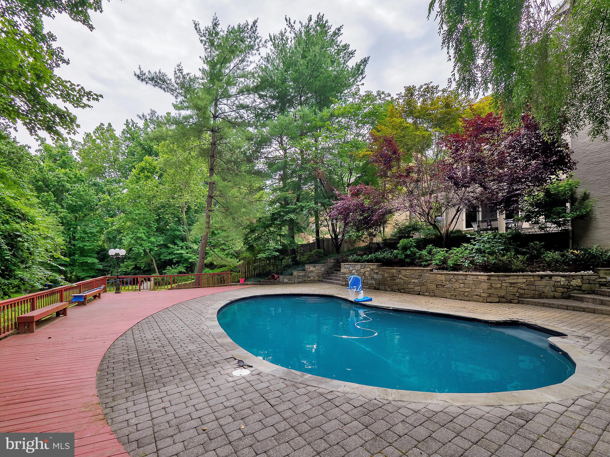 KENWOOD PARK - Residential Lease