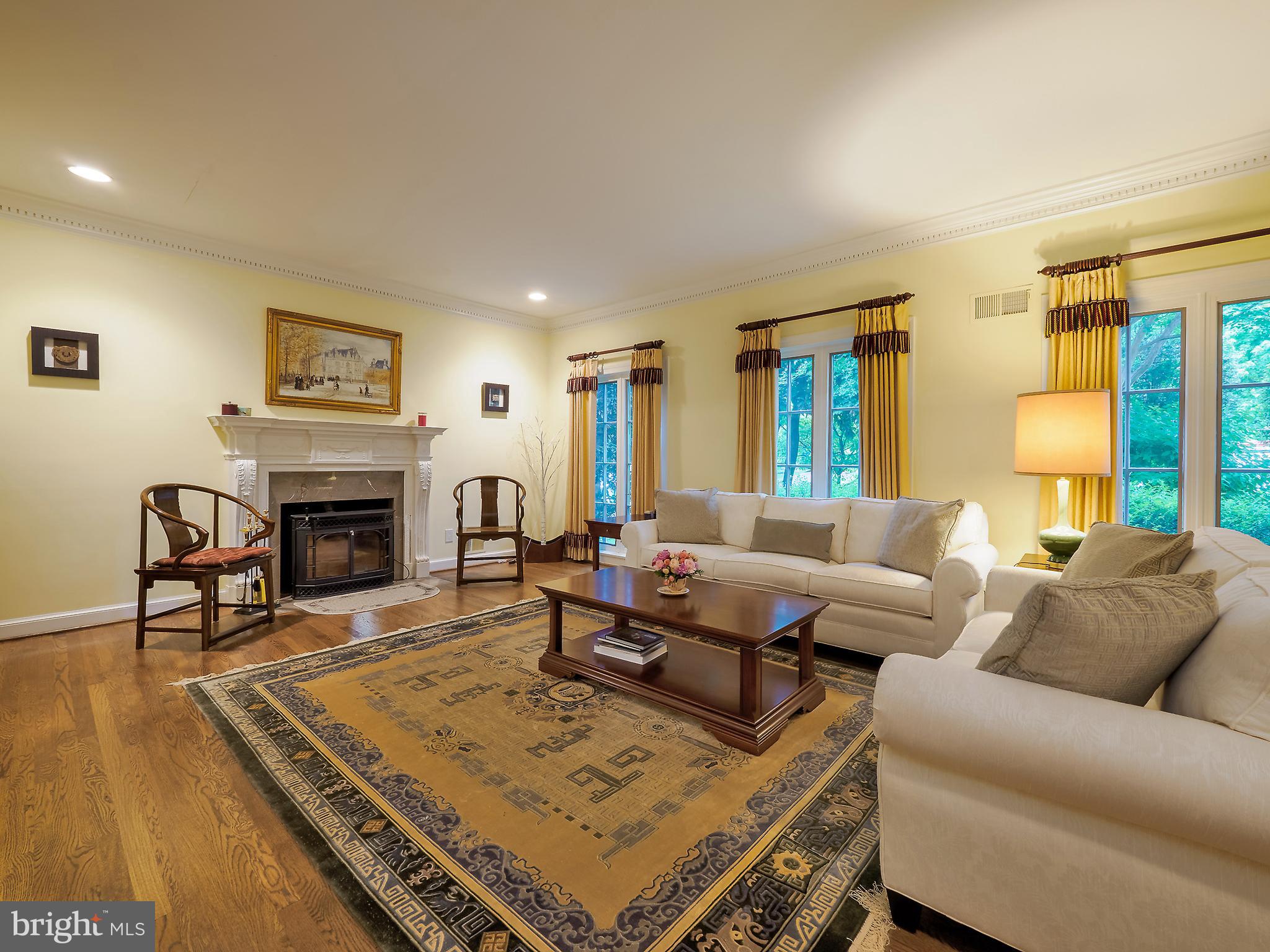KENWOOD PARK - Residential Lease
