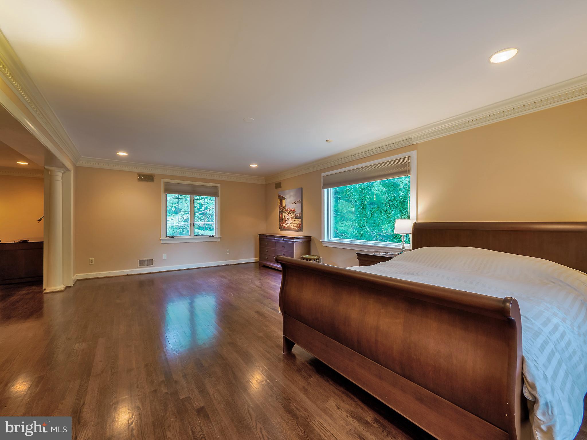 KENWOOD PARK - Residential Lease
