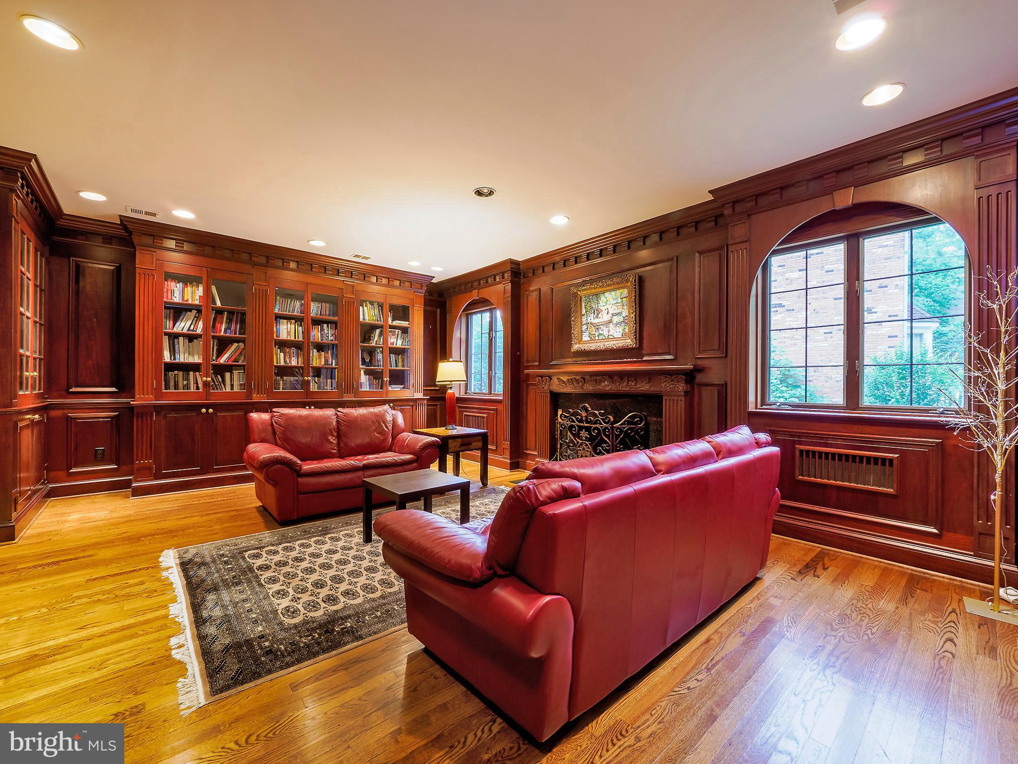 KENWOOD PARK - Residential Lease