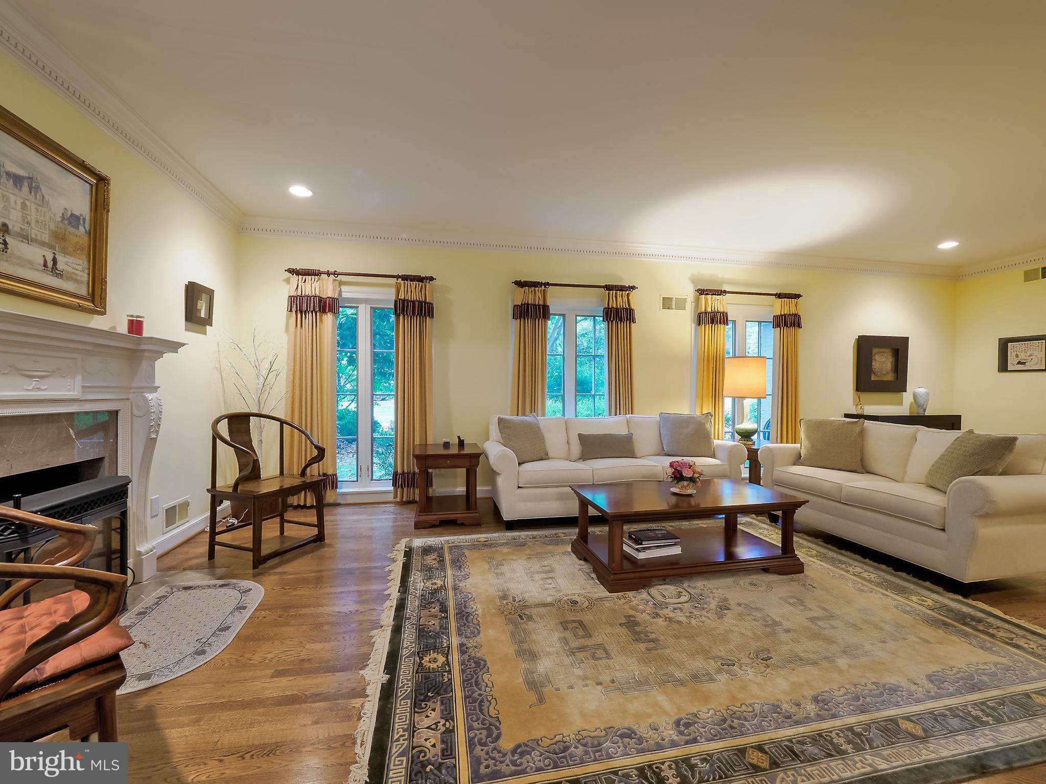 KENWOOD PARK - Residential Lease