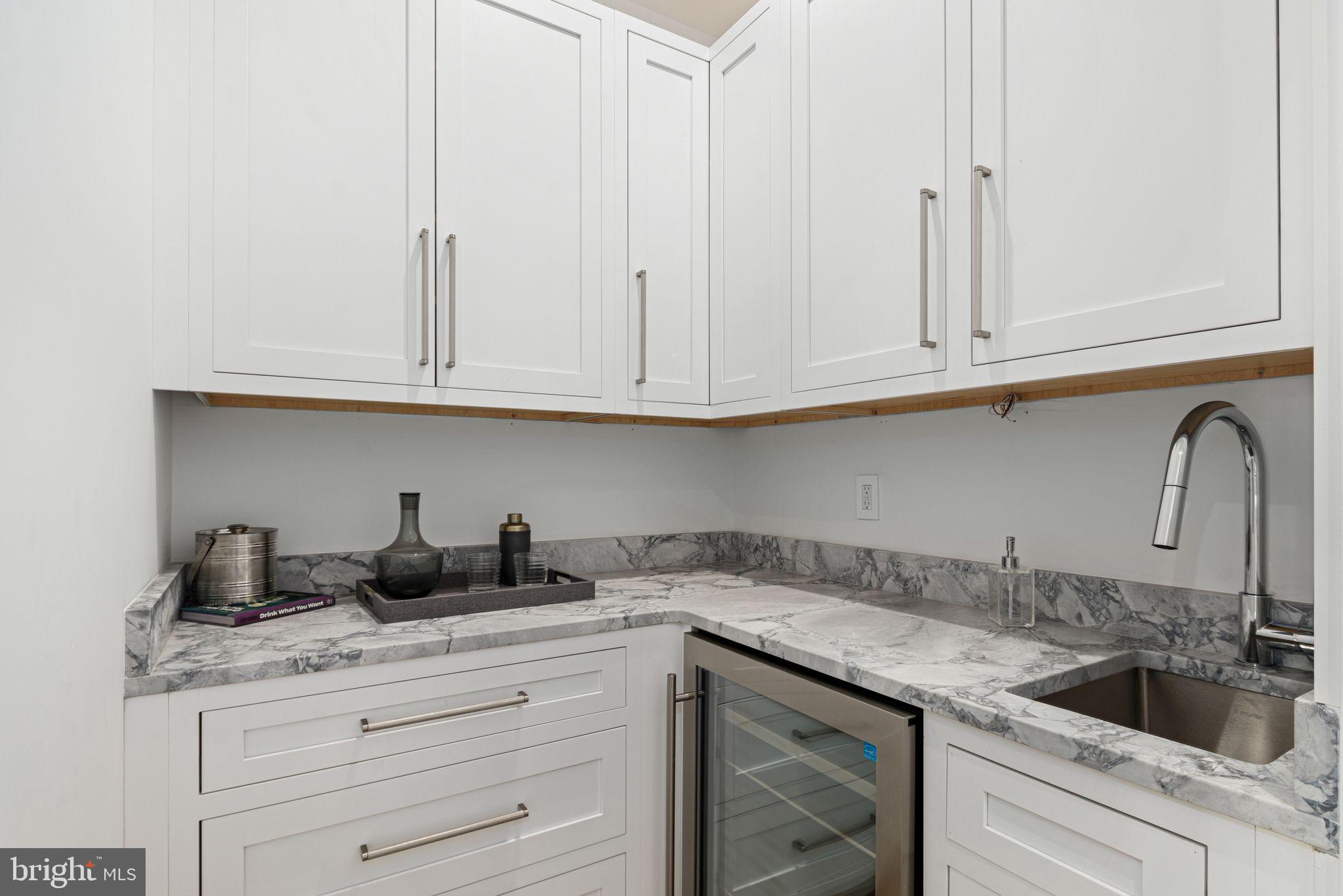 WASHINGTON SQ WEST - Residential