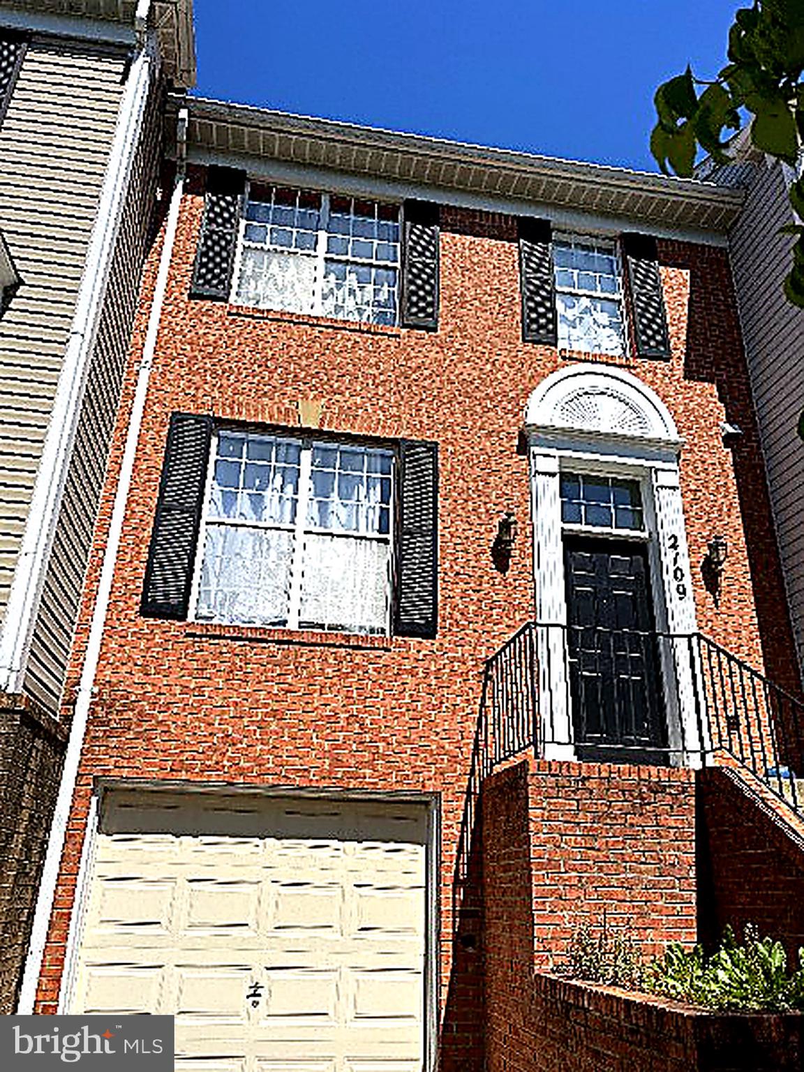 LONGMEAD - Residential
