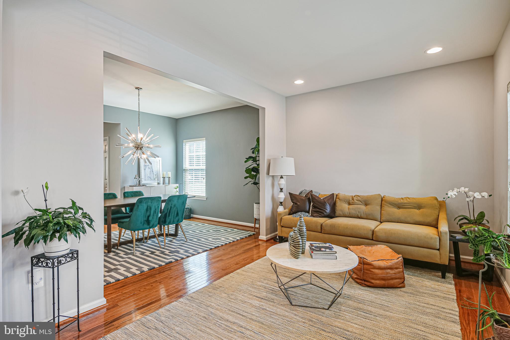 RIVERS EDGE - Residential