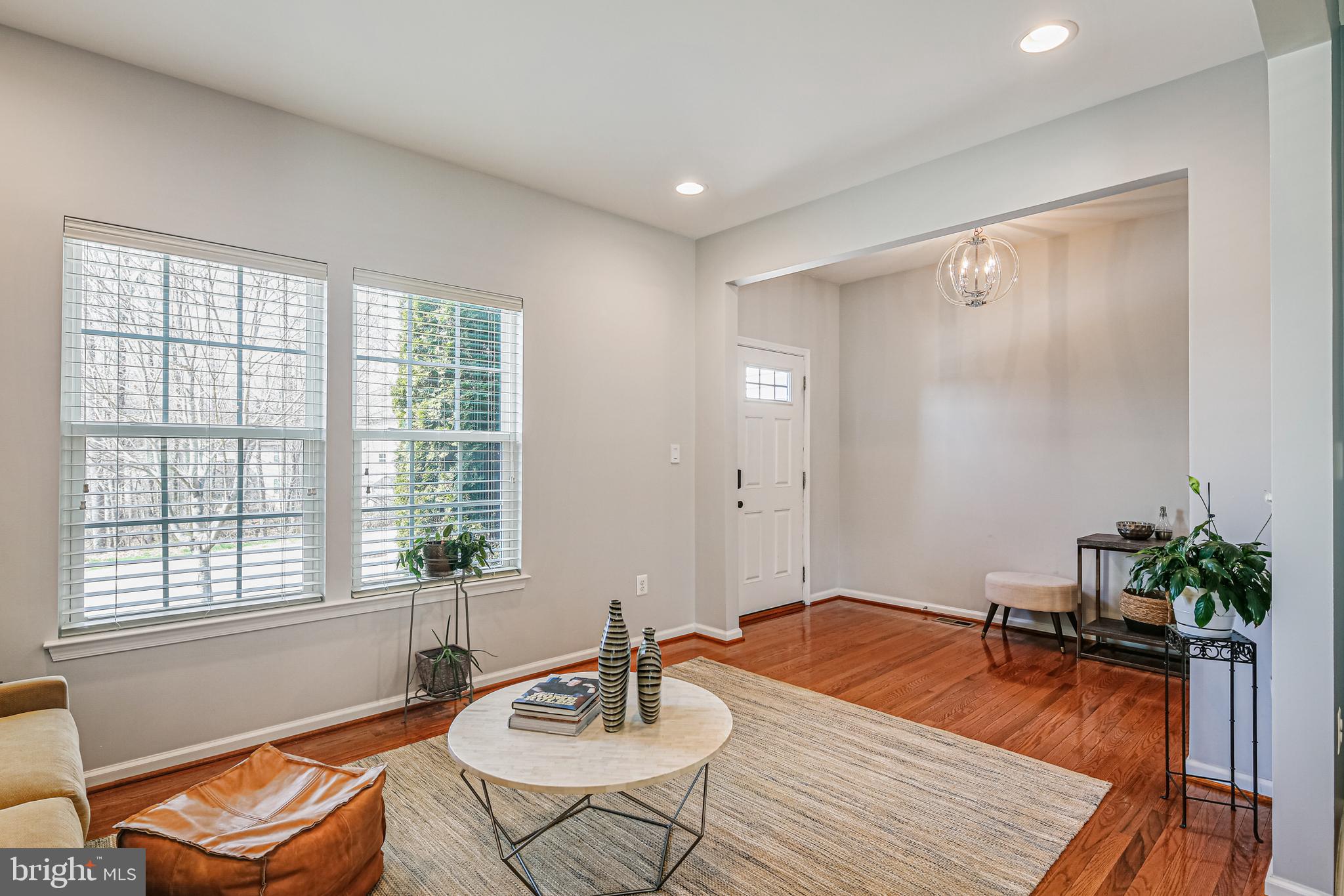 RIVERS EDGE - Residential
