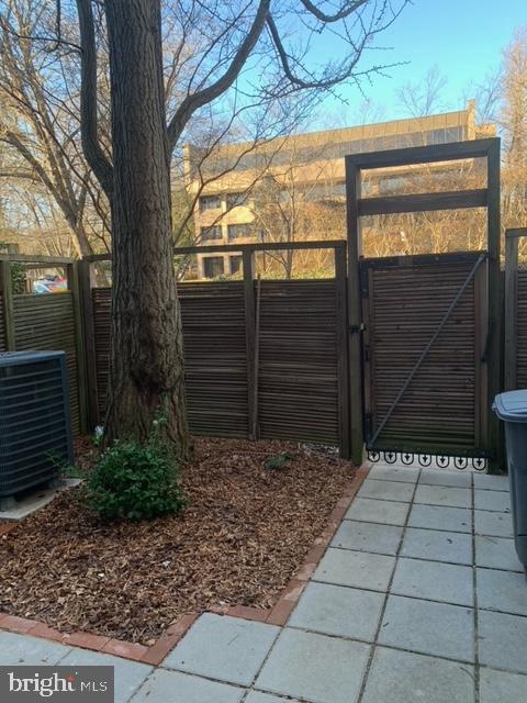 RESTON - Residential Lease