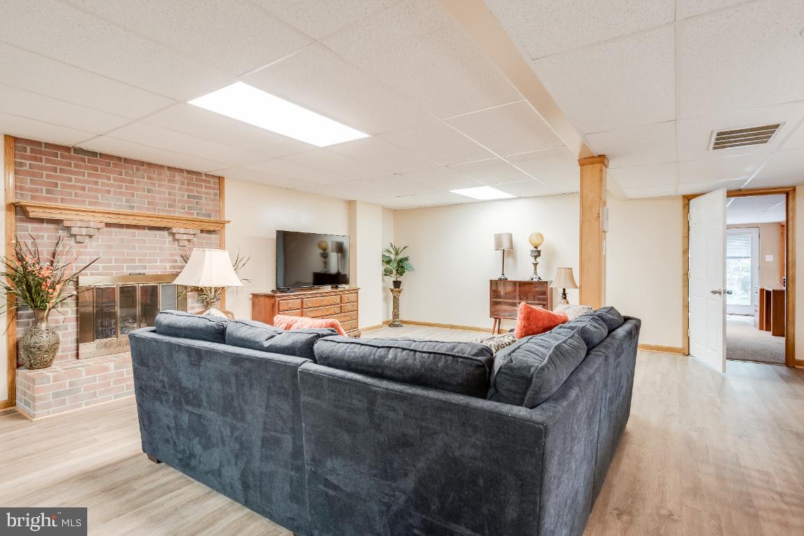 GALLANT GREEN WOODS SUB - Residential