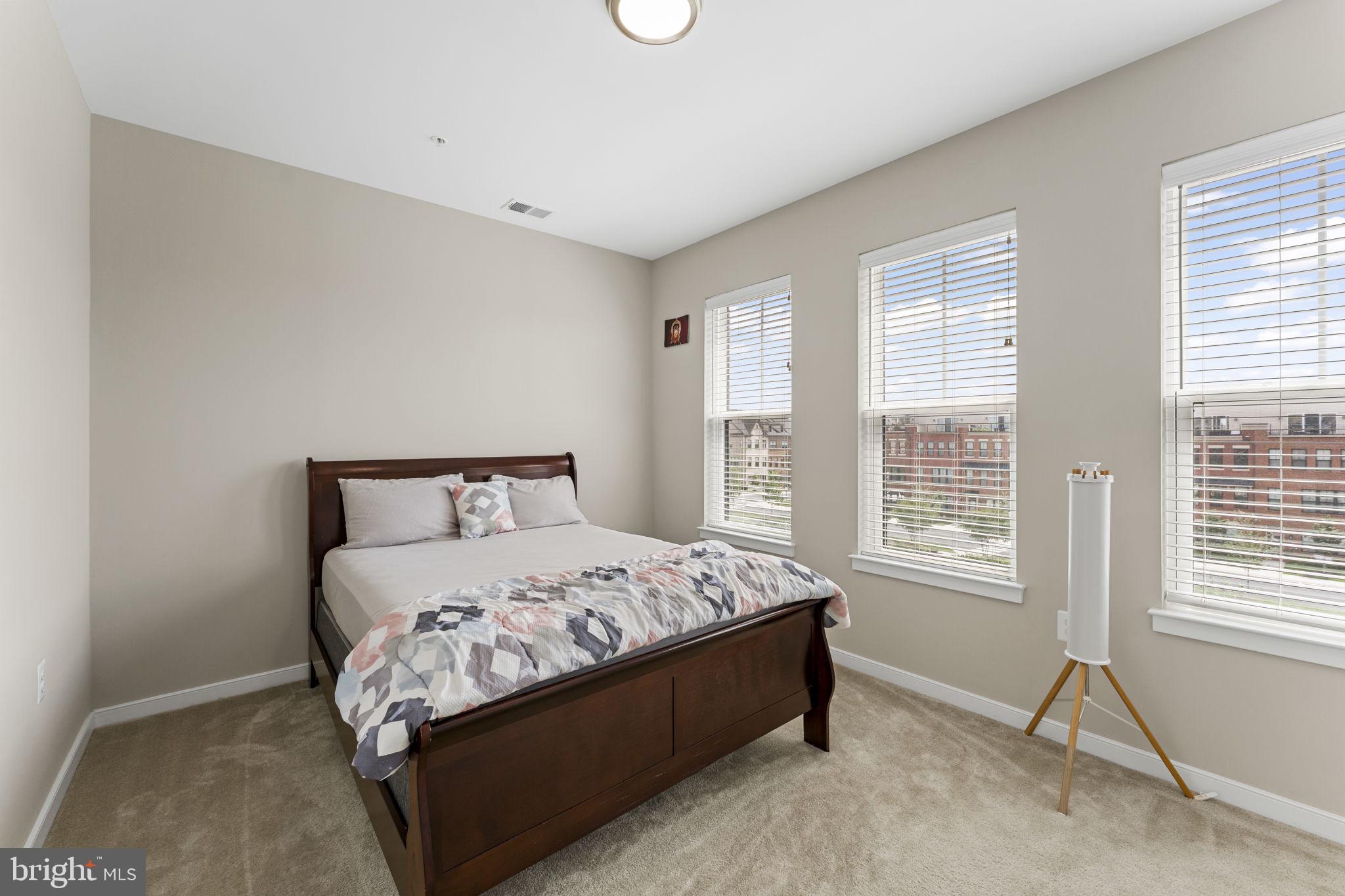 BRAMBLETON TOWN CENTER SOUTH - Residential