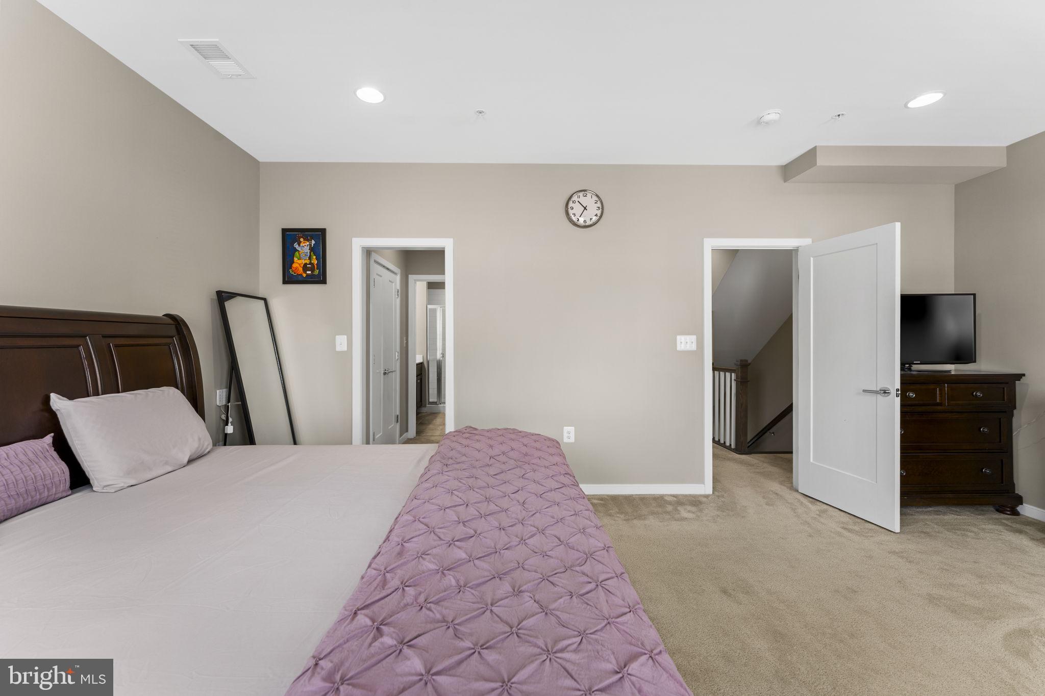 BRAMBLETON TOWN CENTER SOUTH - Residential