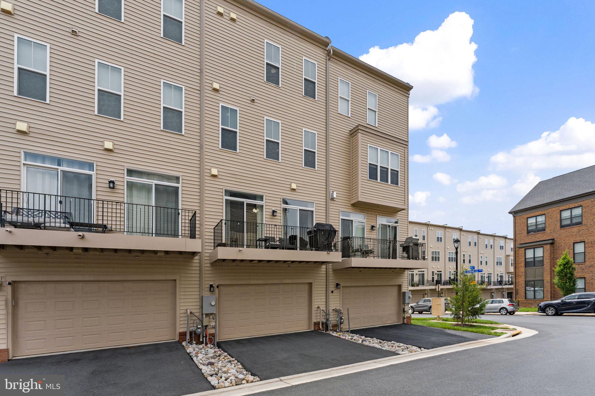BRAMBLETON TOWN CENTER SOUTH - Residential