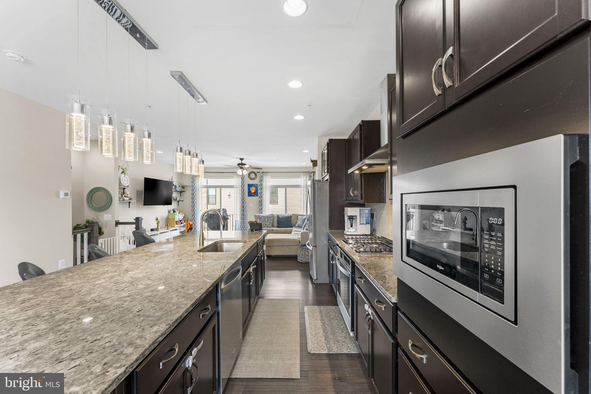 BRAMBLETON TOWN CENTER SOUTH - Residential