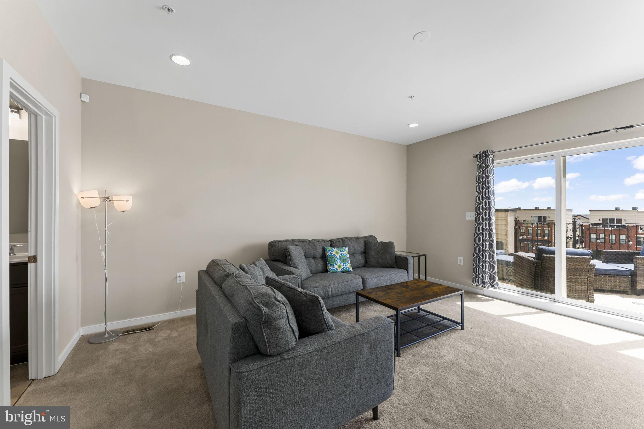BRAMBLETON TOWN CENTER SOUTH - Residential