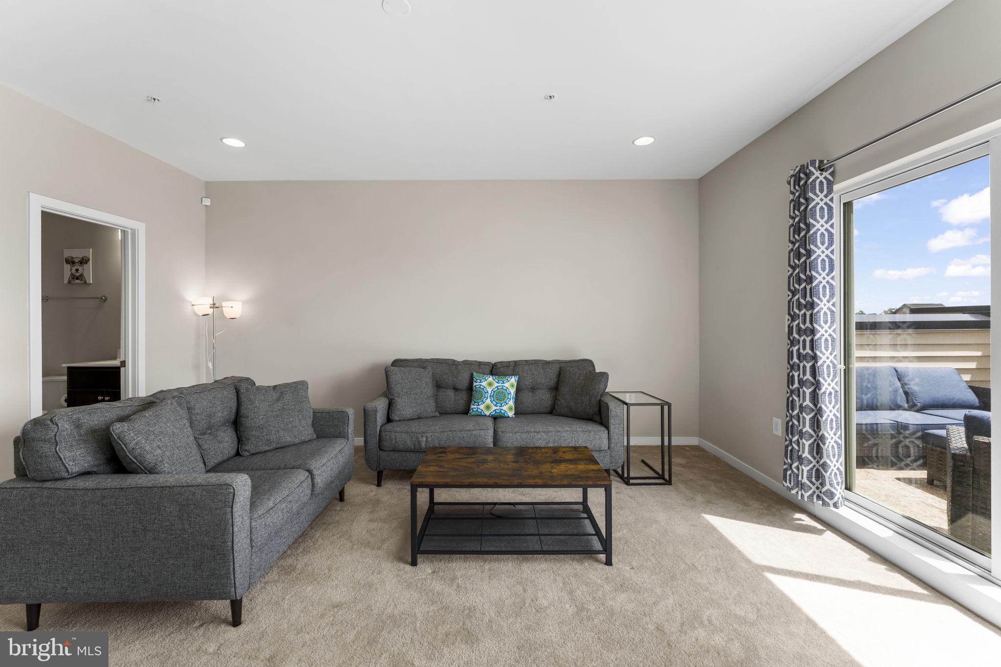 BRAMBLETON TOWN CENTER SOUTH - Residential