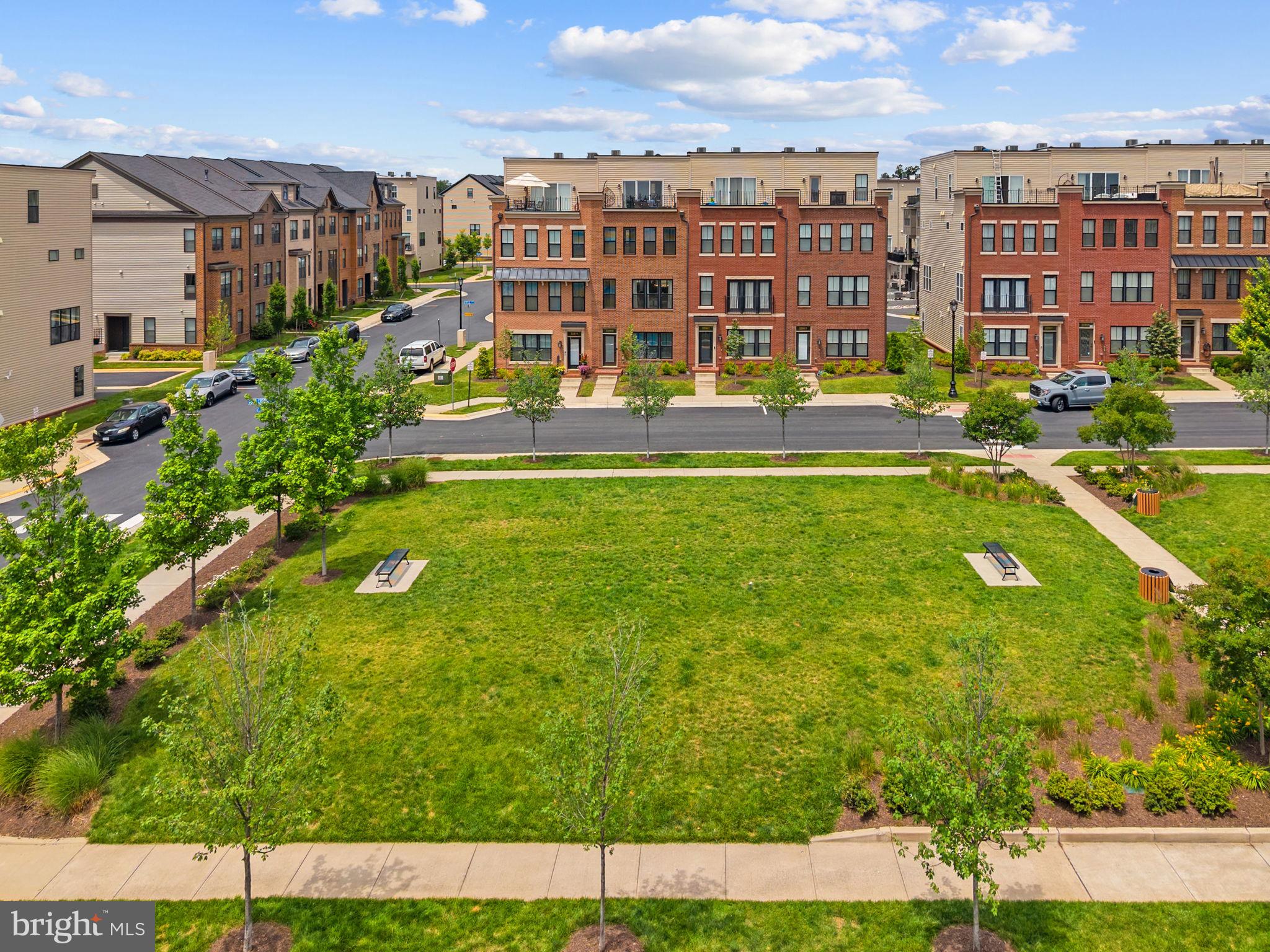 BRAMBLETON TOWN CENTER SOUTH - Residential
