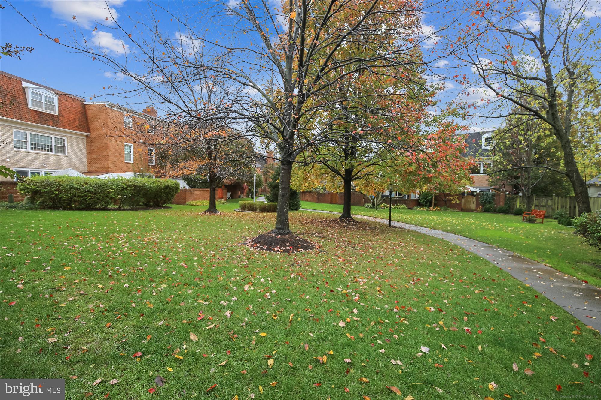 BARCROFT - Residential