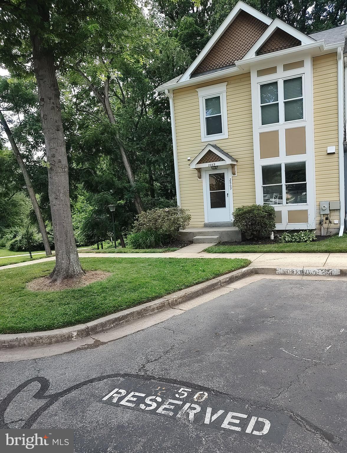 COLLEGE VIEW - Residential