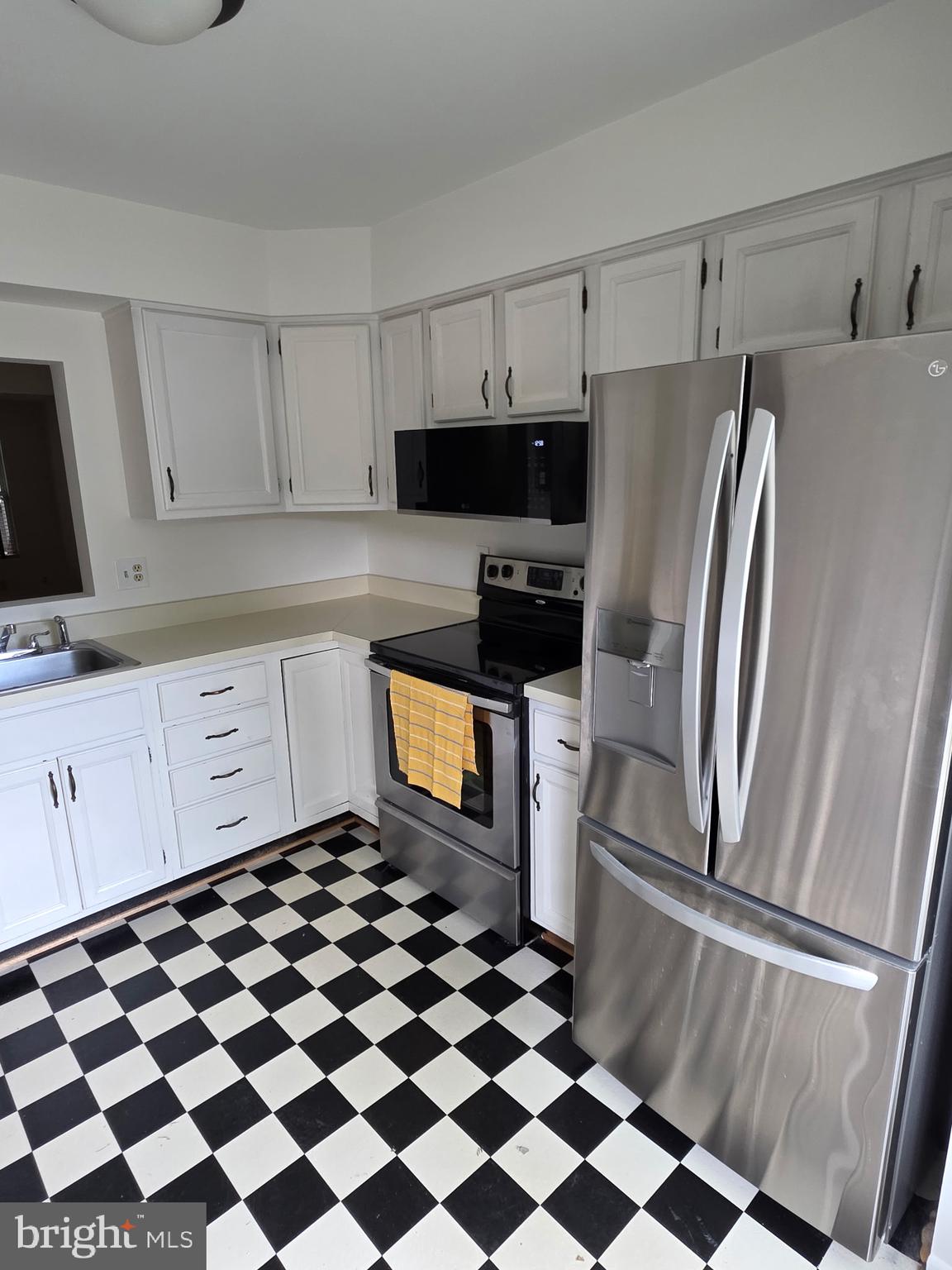 COLLEGE VIEW - Residential