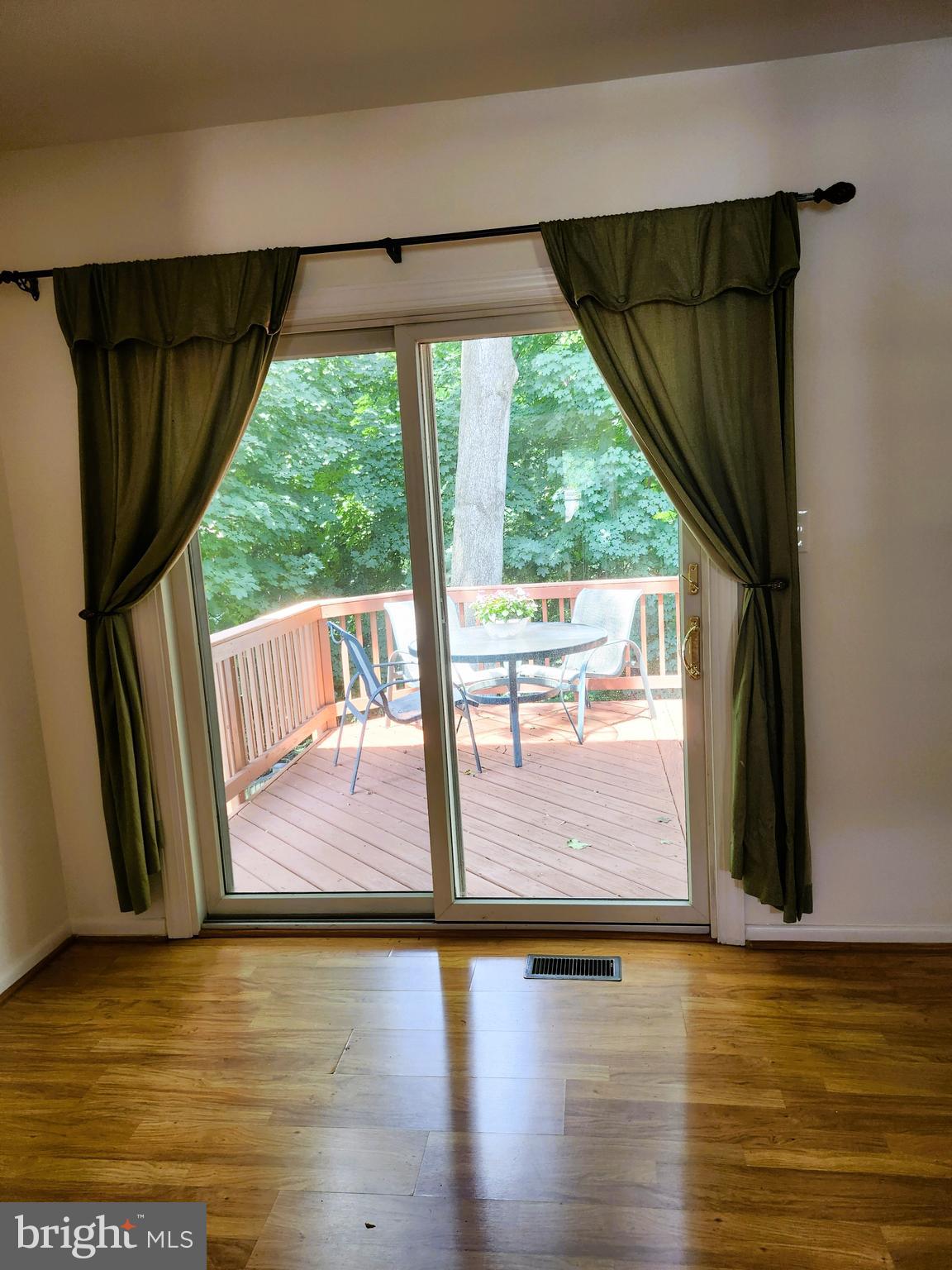 COLLEGE VIEW - Residential