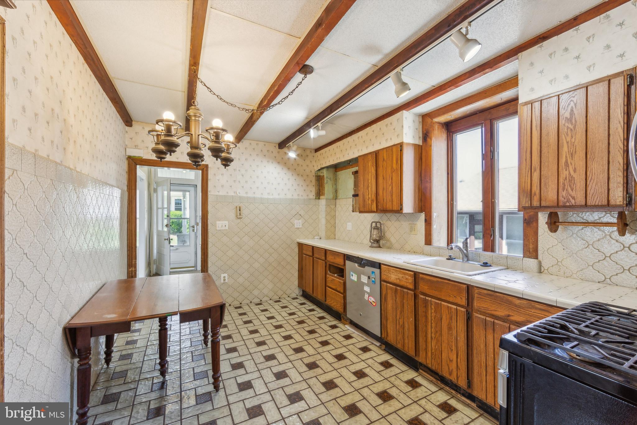 GLENSIDE - Residential