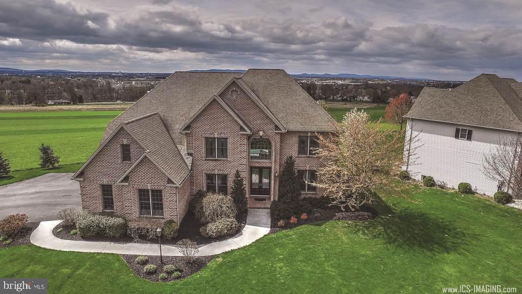 HAMPDEN SUMMIT - Residential