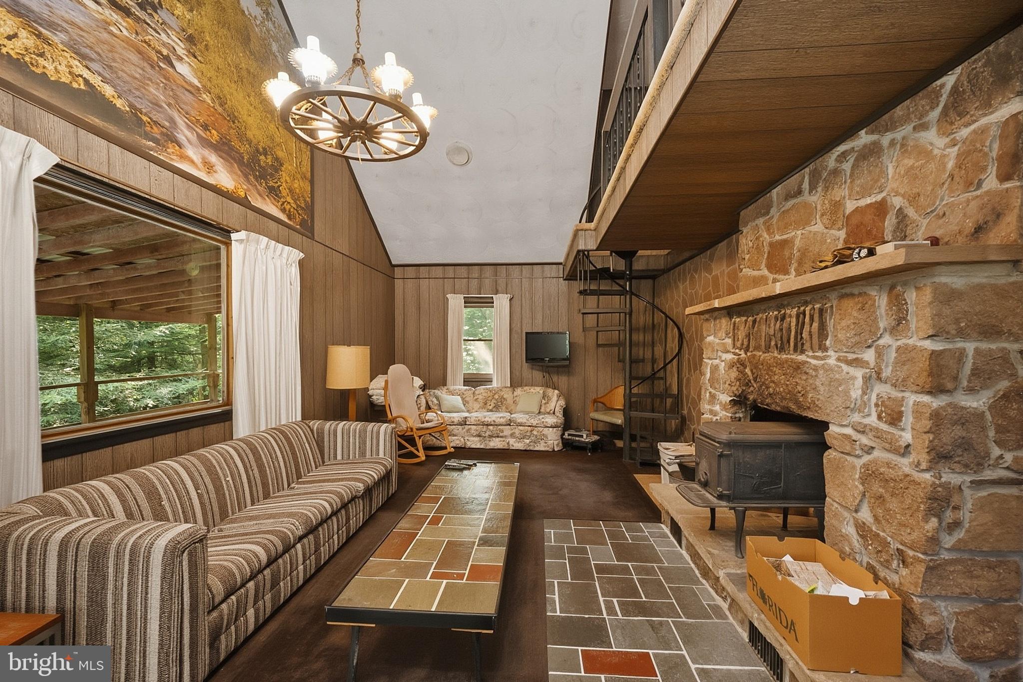 HEMLOCK ACRES - Residential