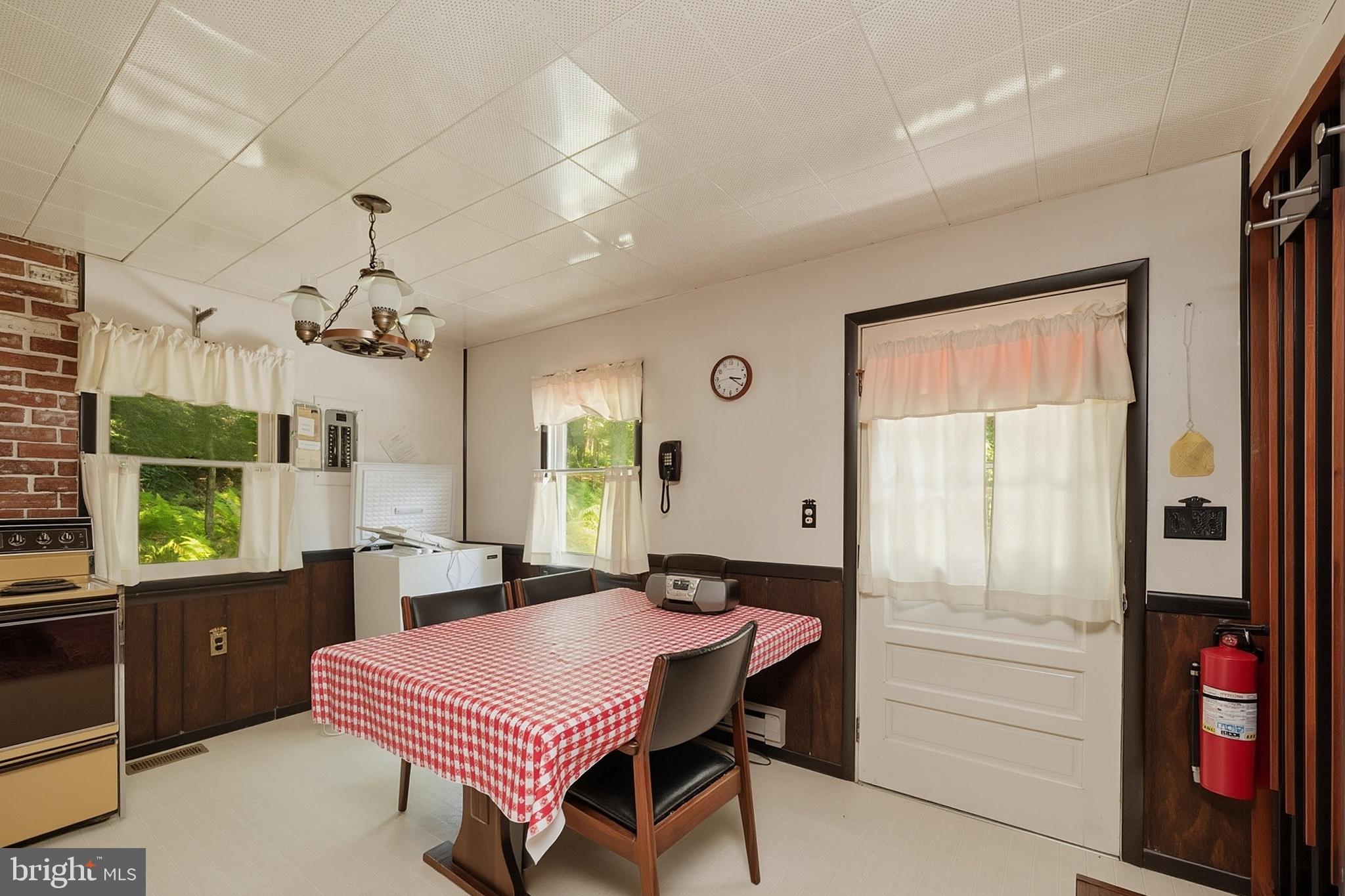 HEMLOCK ACRES - Residential
