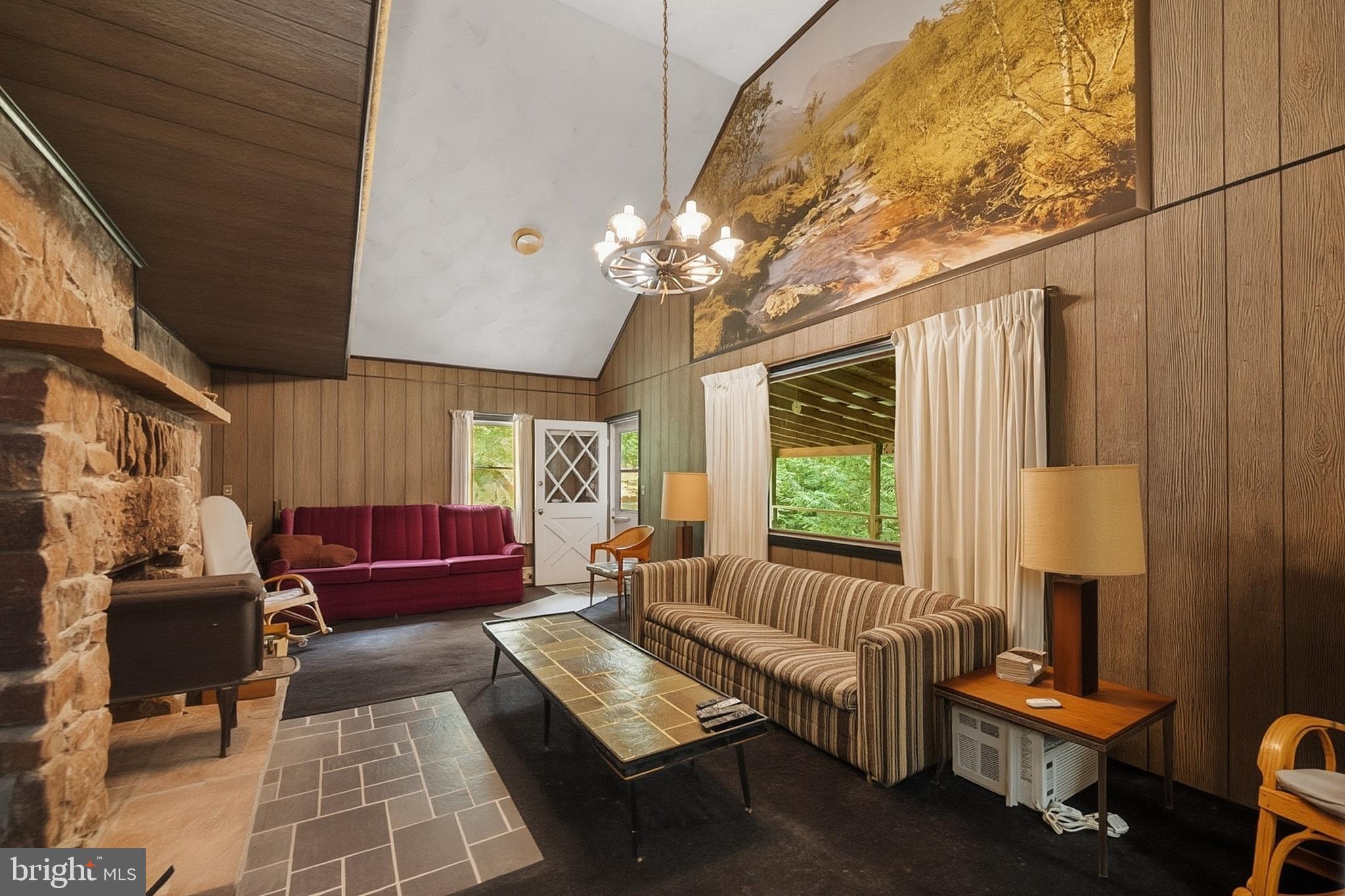 HEMLOCK ACRES - Residential
