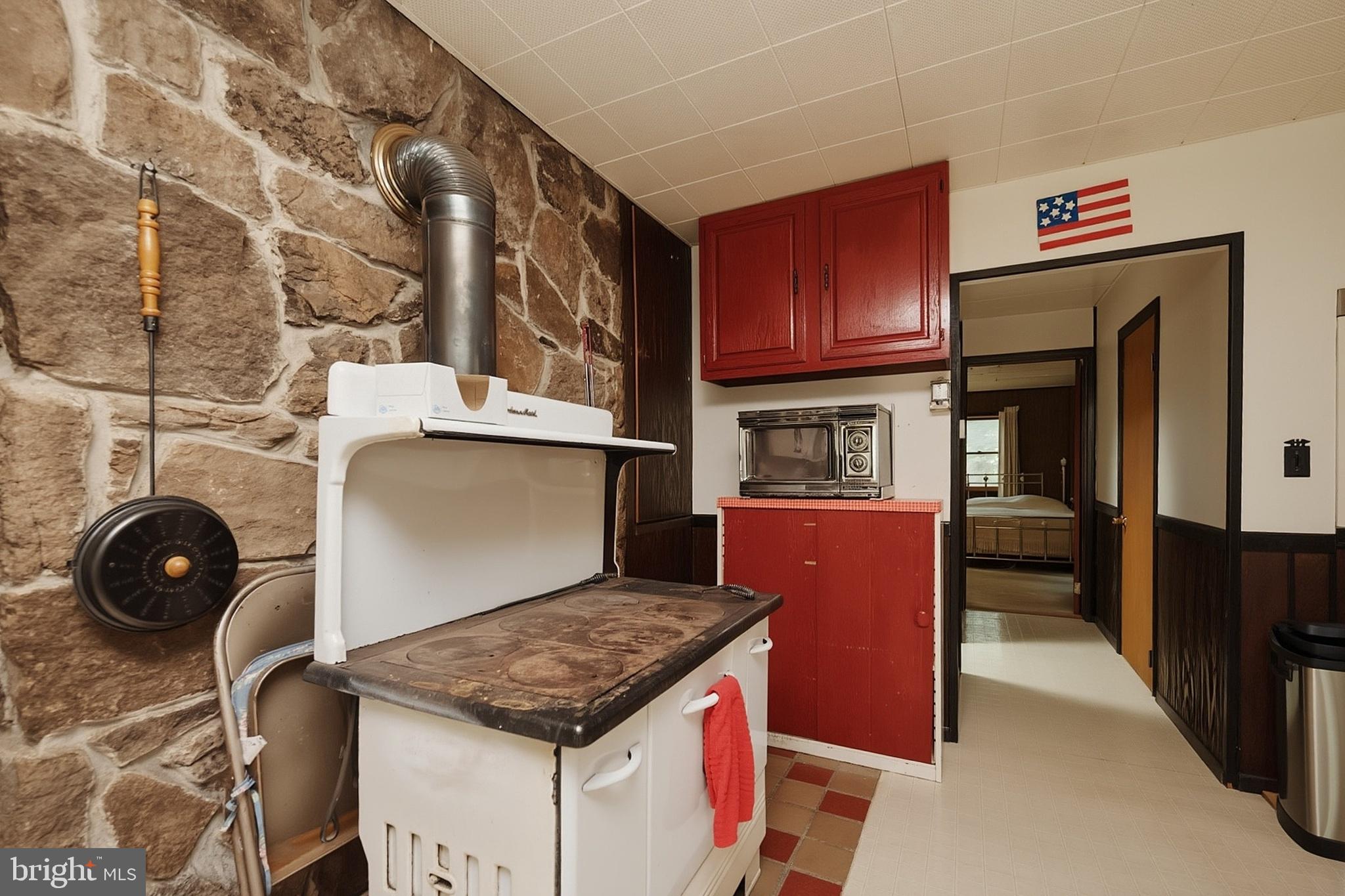 HEMLOCK ACRES - Residential