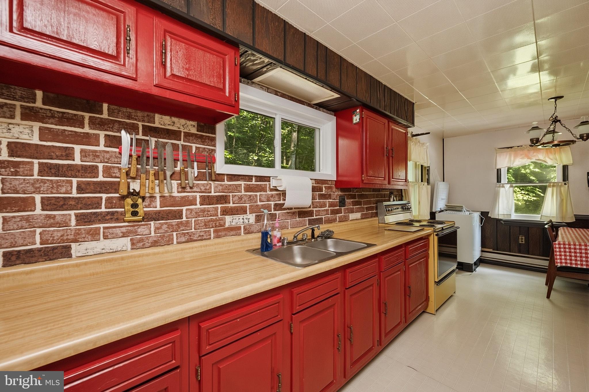 HEMLOCK ACRES - Residential