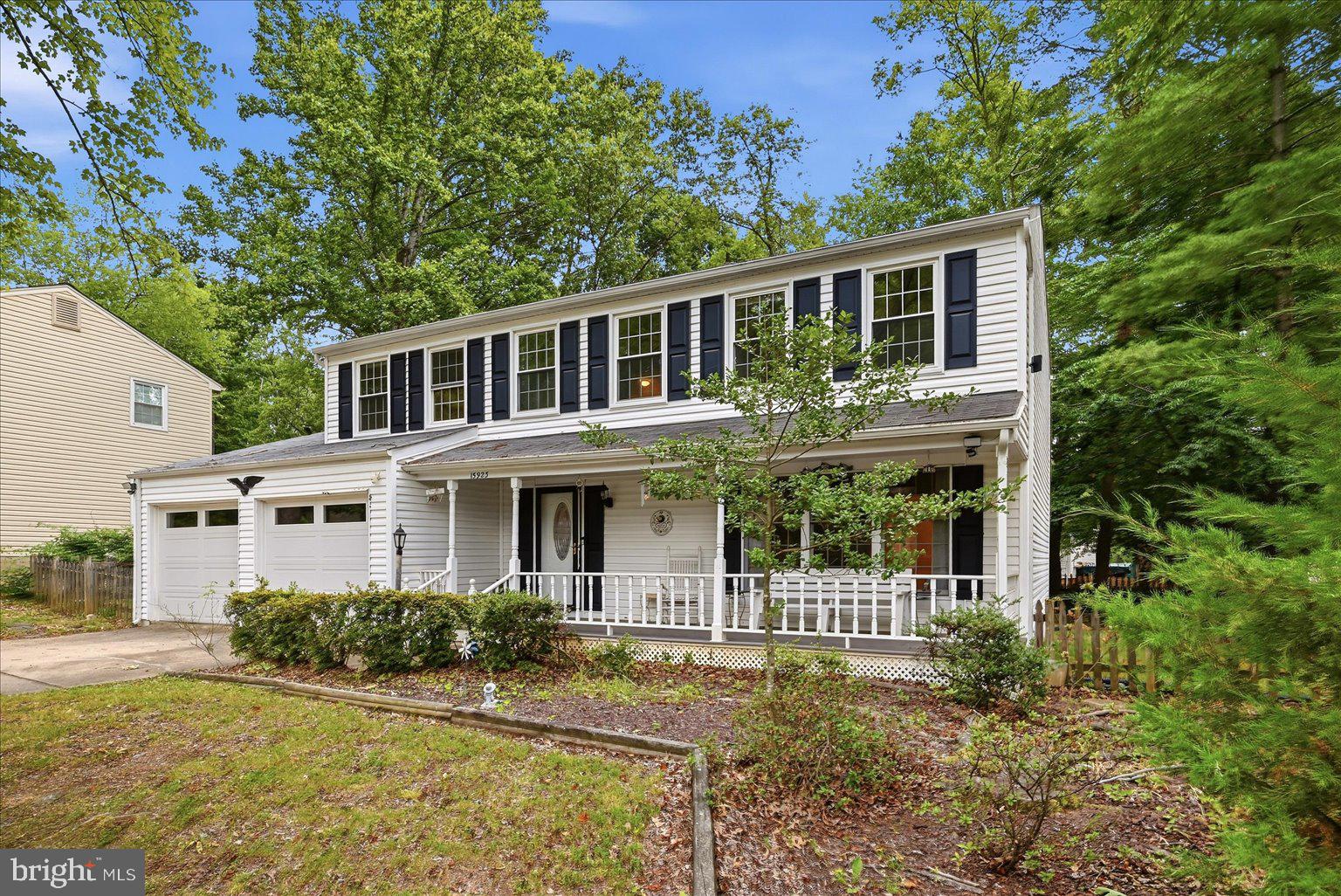COUNTRY CLUB LAKE - Residential