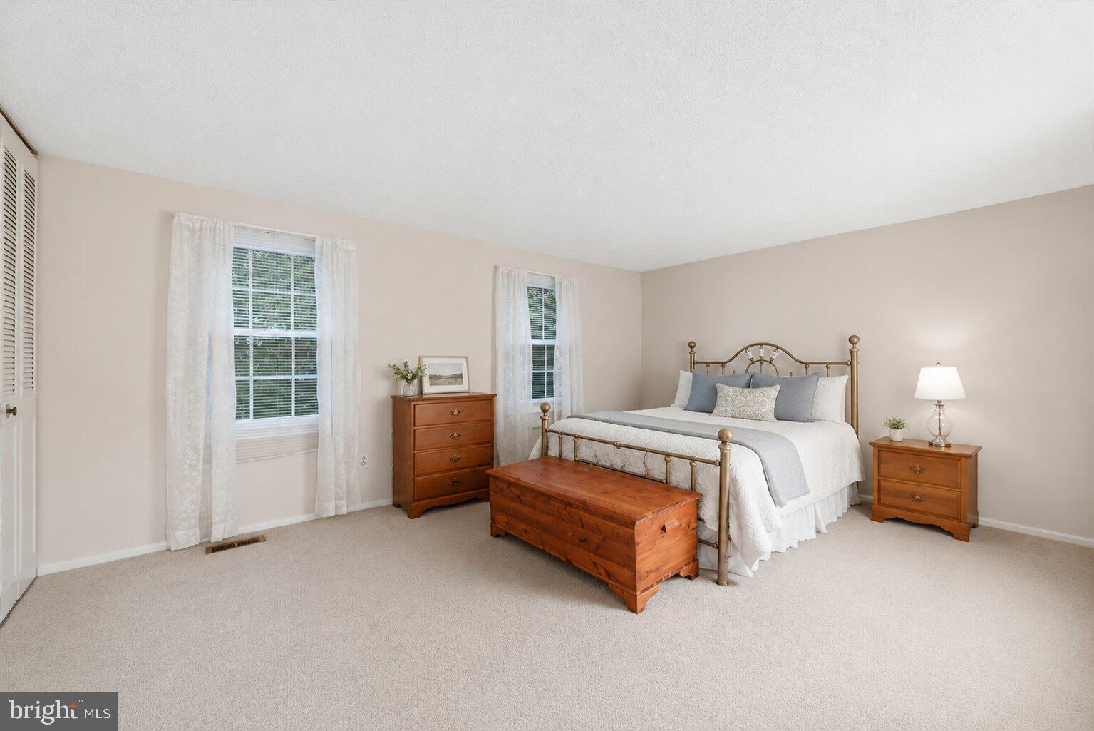 COUNTRY CLUB LAKE - Residential