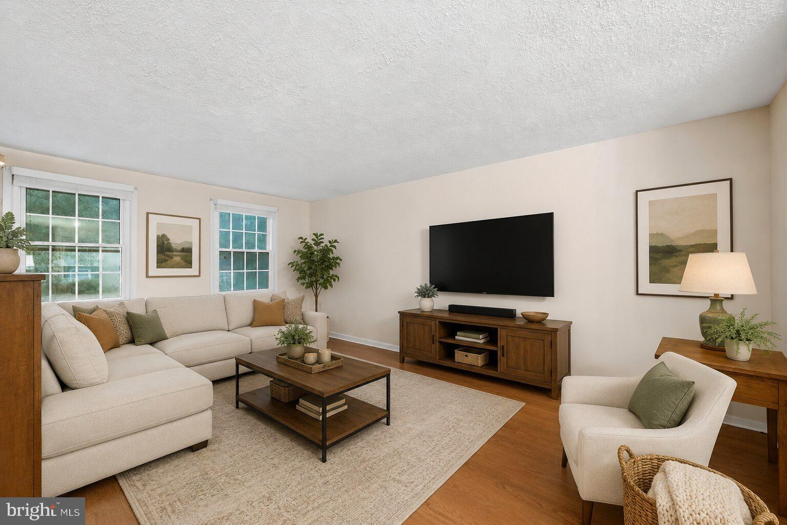 COUNTRY CLUB LAKE - Residential