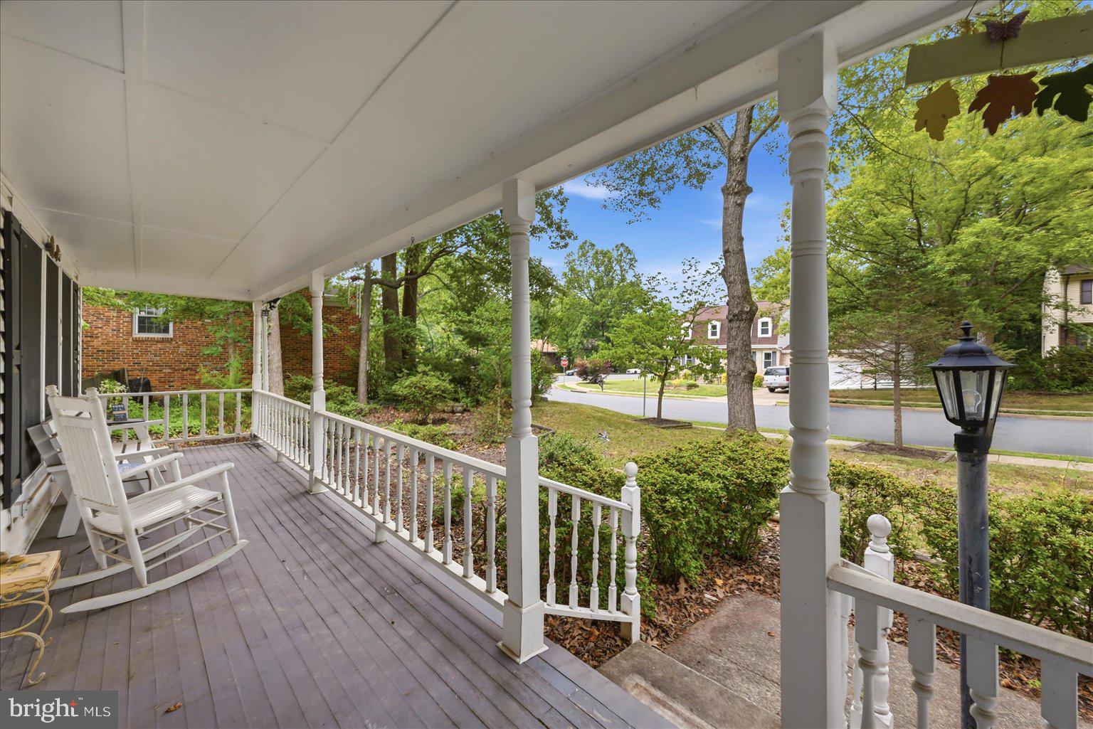 COUNTRY CLUB LAKE - Residential