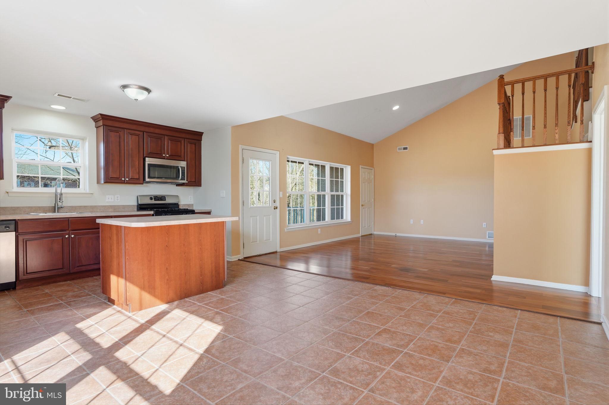SOMERTON - Residential