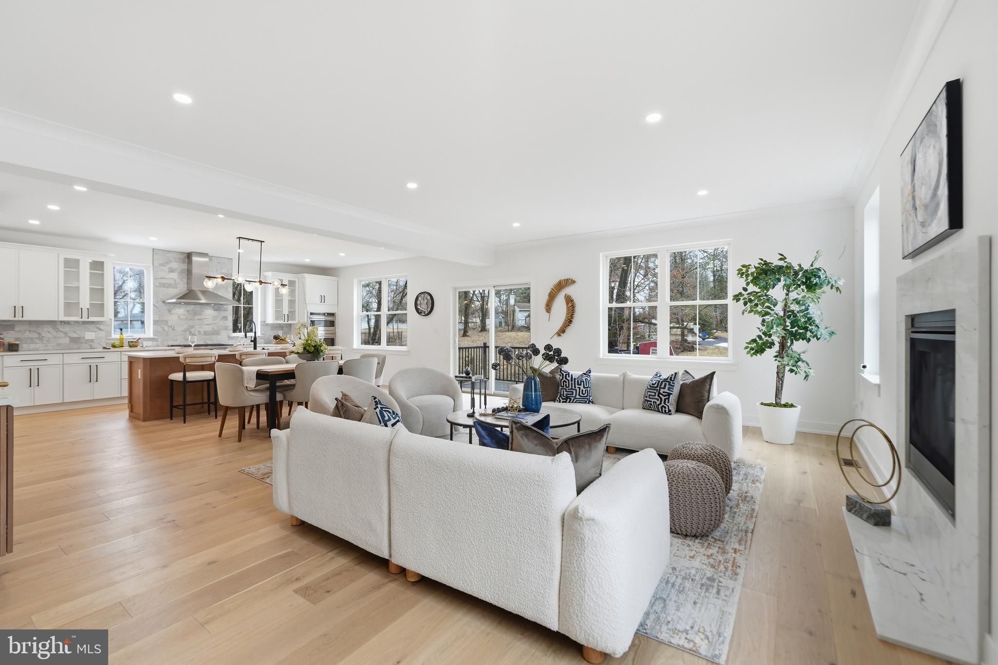 CHURCHVILLE MANOR - Residential