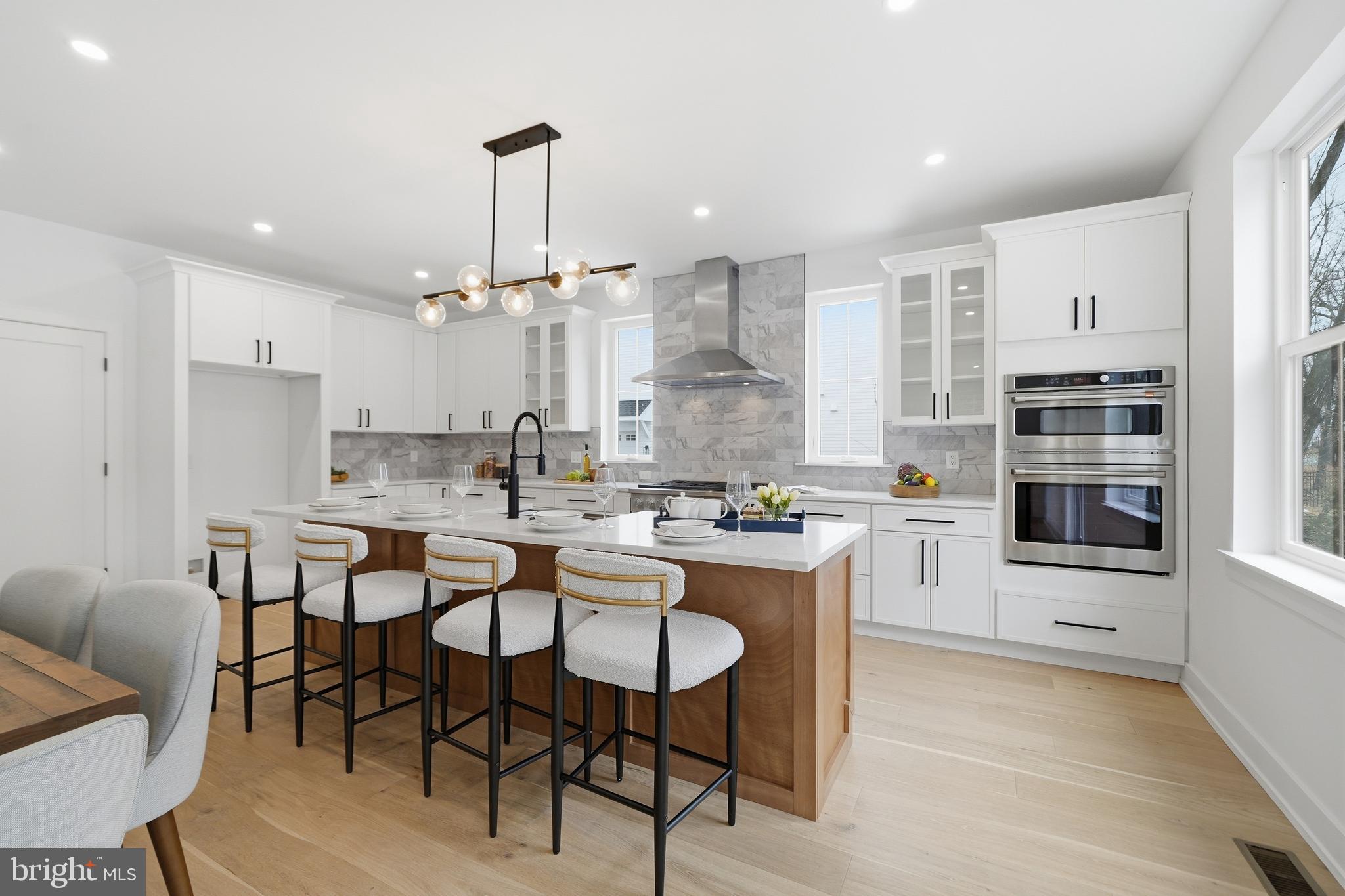 CHURCHVILLE MANOR - Residential