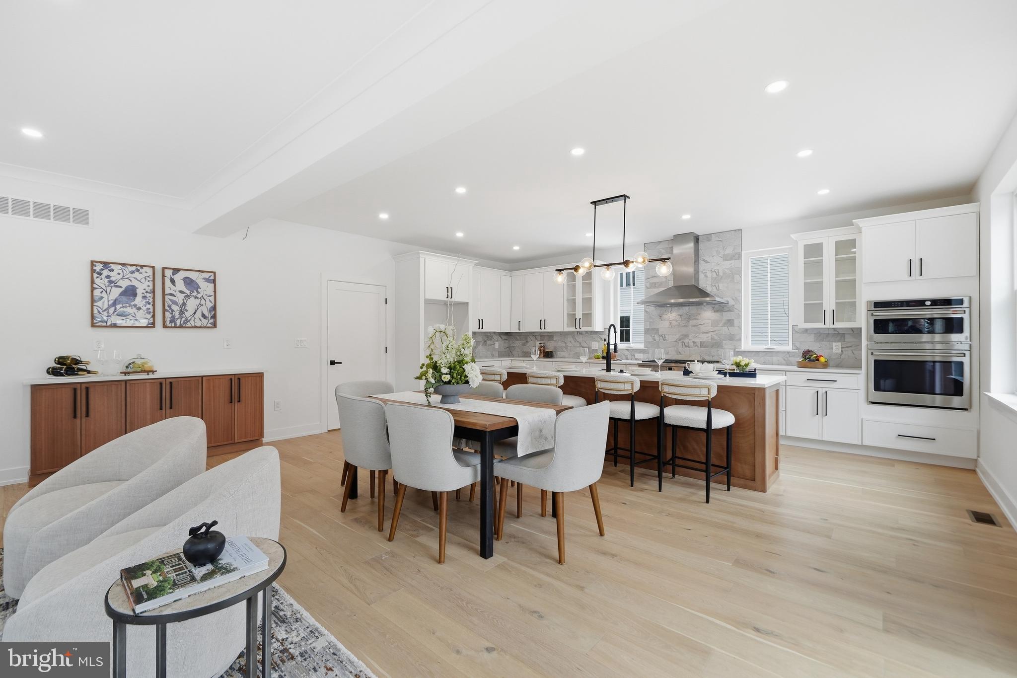 CHURCHVILLE MANOR - Residential