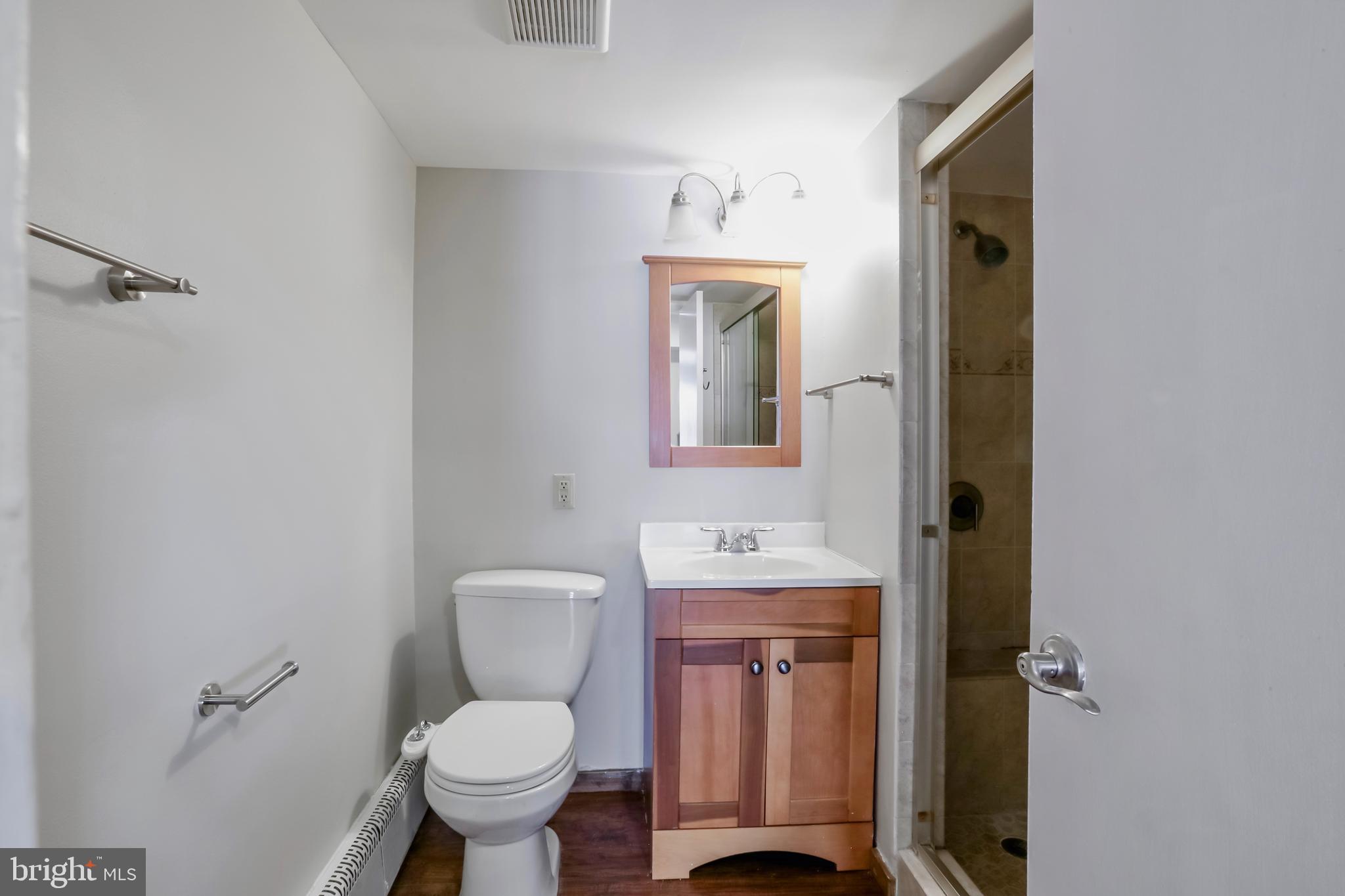 HICKORY HALL ESTATES - Residential