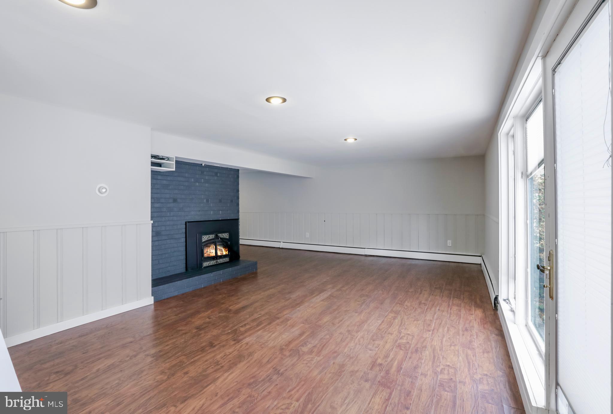 HICKORY HALL ESTATES - Residential