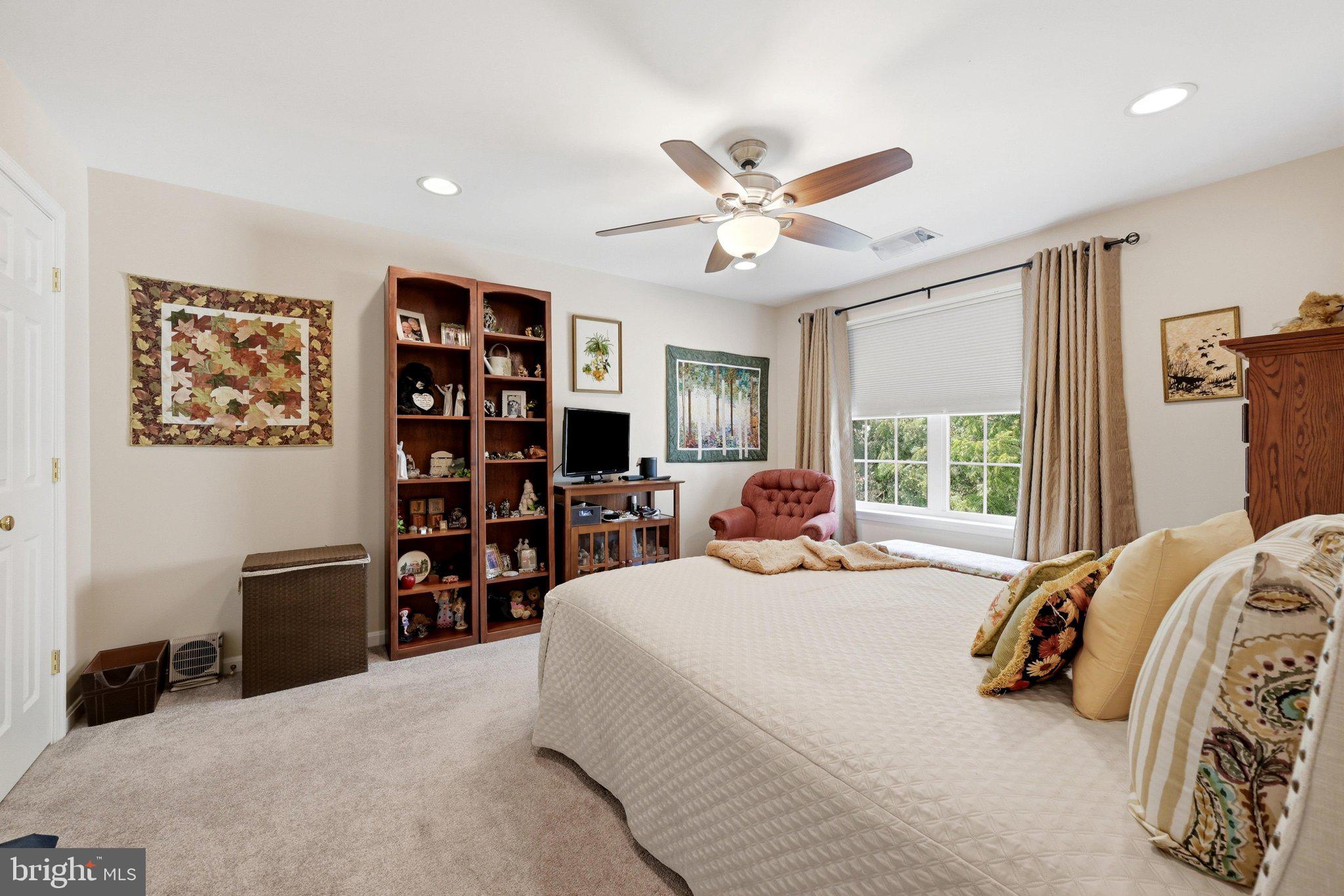 FIELDSTONE - Residential