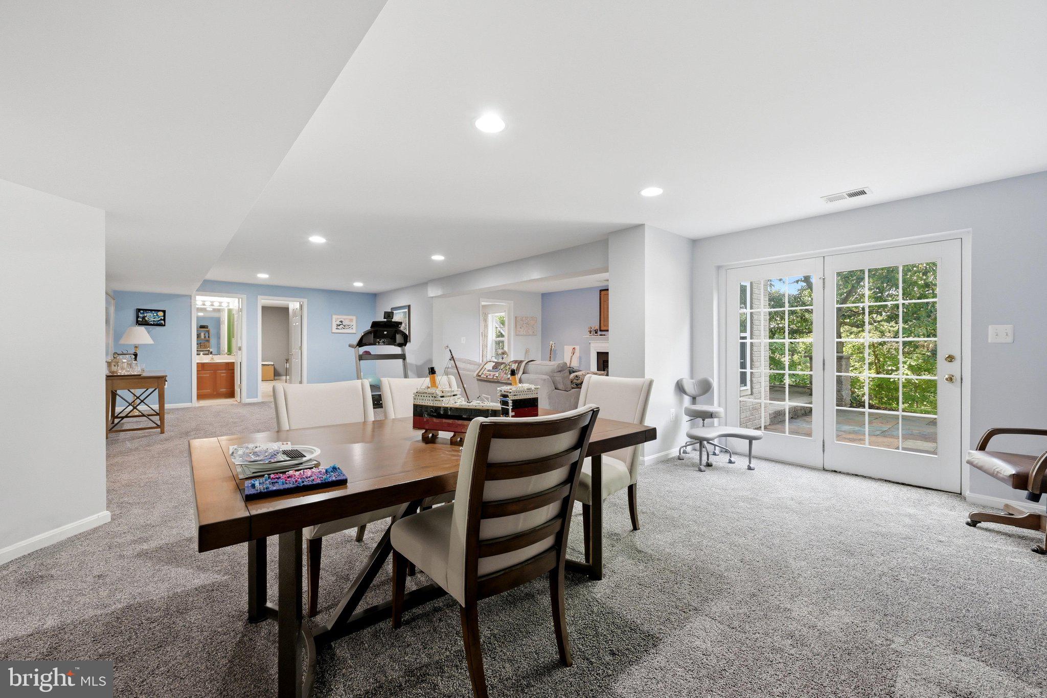 FIELDSTONE - Residential