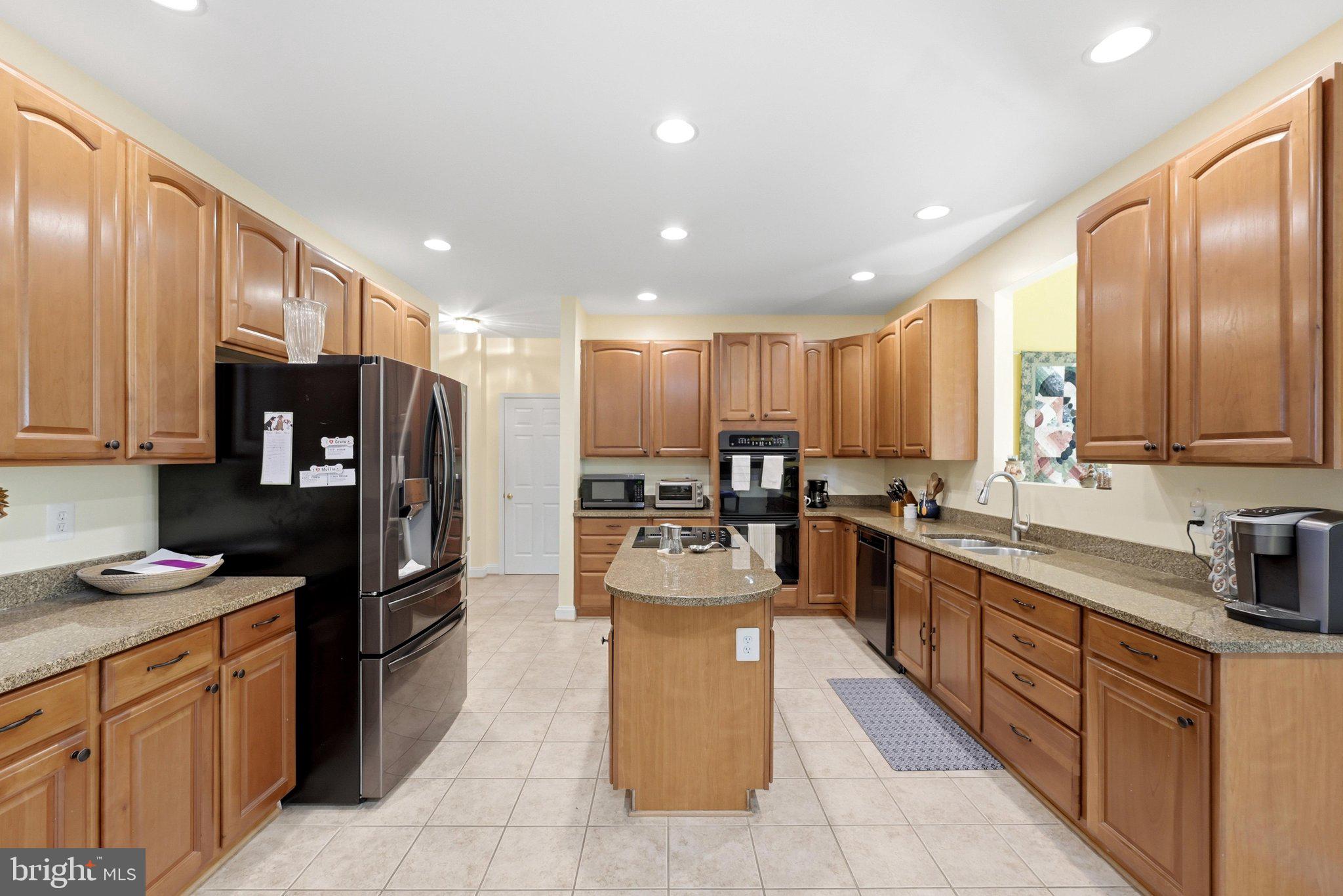 FIELDSTONE - Residential