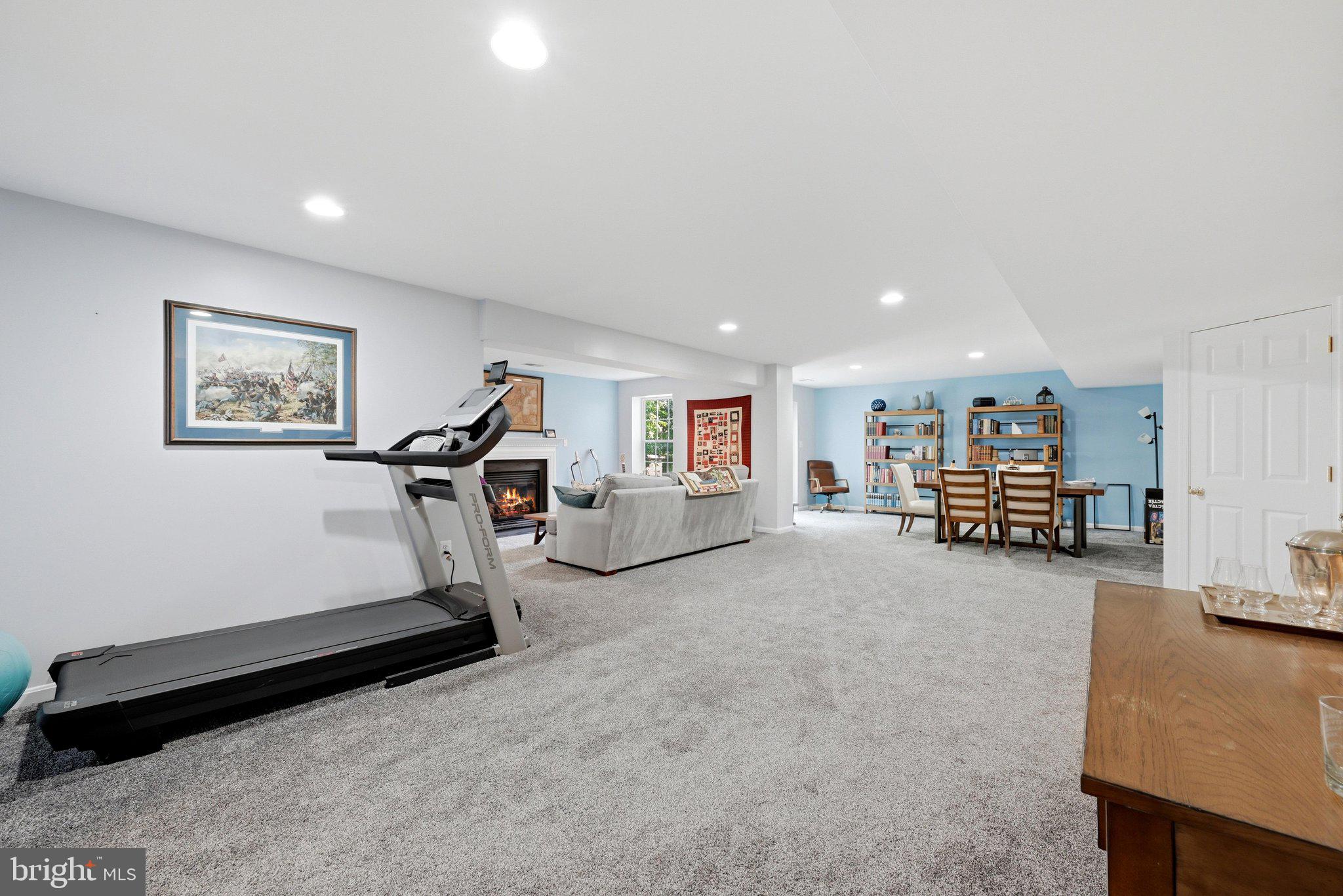 FIELDSTONE - Residential