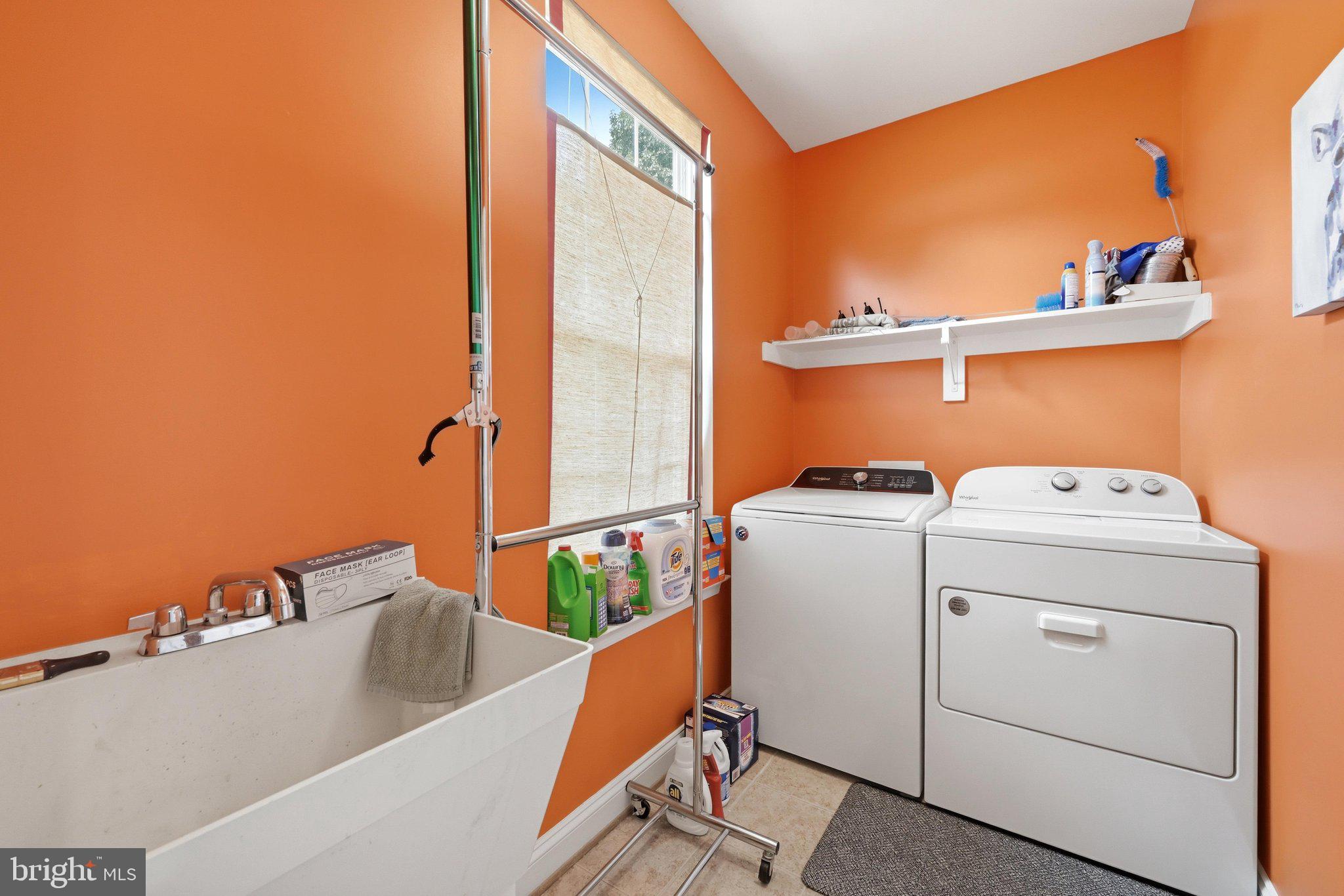 FIELDSTONE - Residential