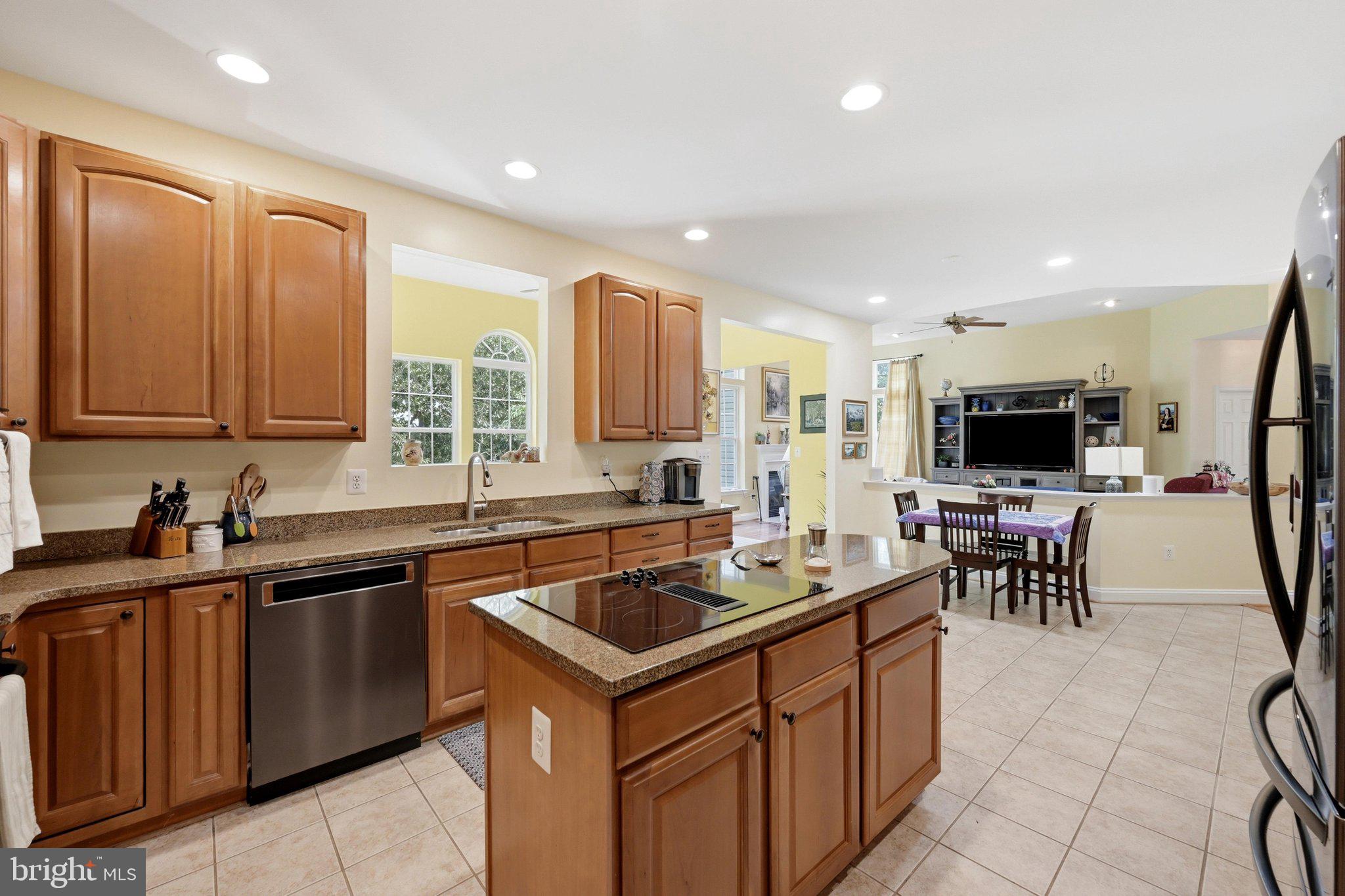 FIELDSTONE - Residential