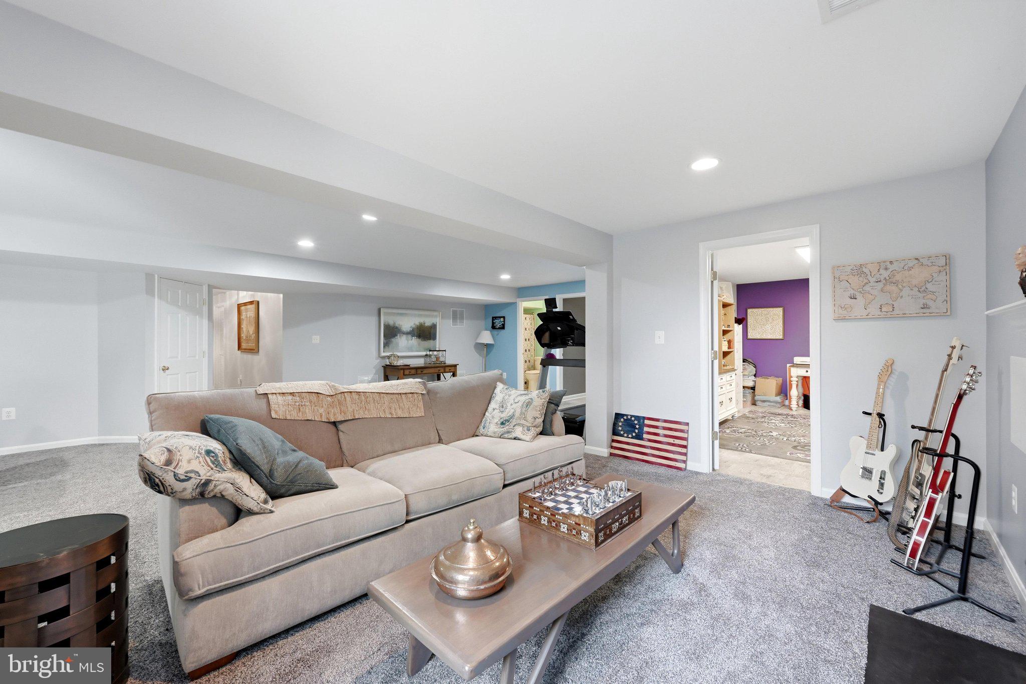 FIELDSTONE - Residential