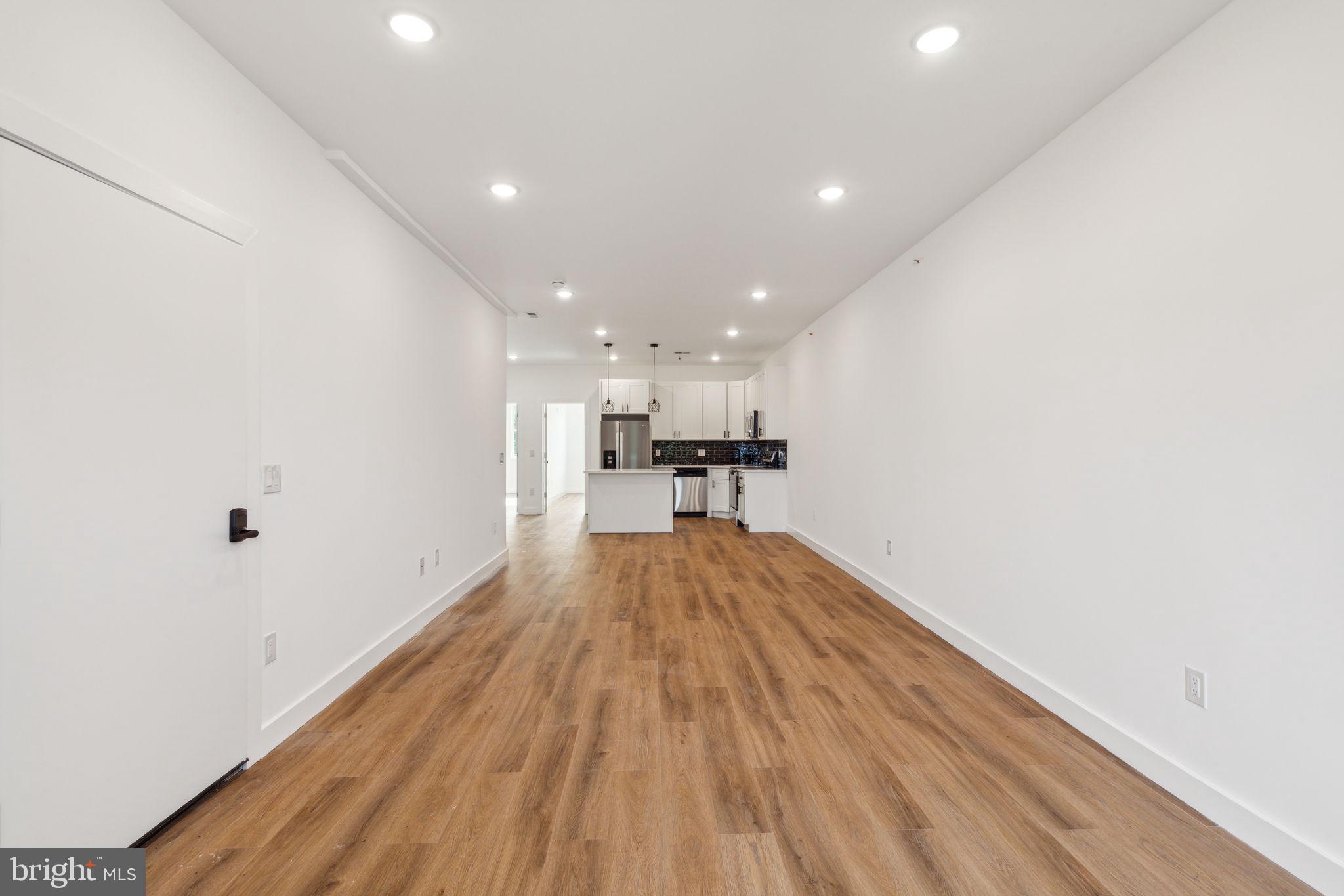 WEST KENSINGTON - Residential Income