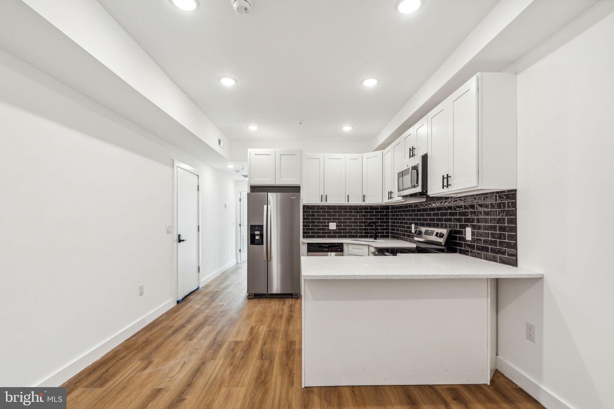 WEST KENSINGTON - Residential Income