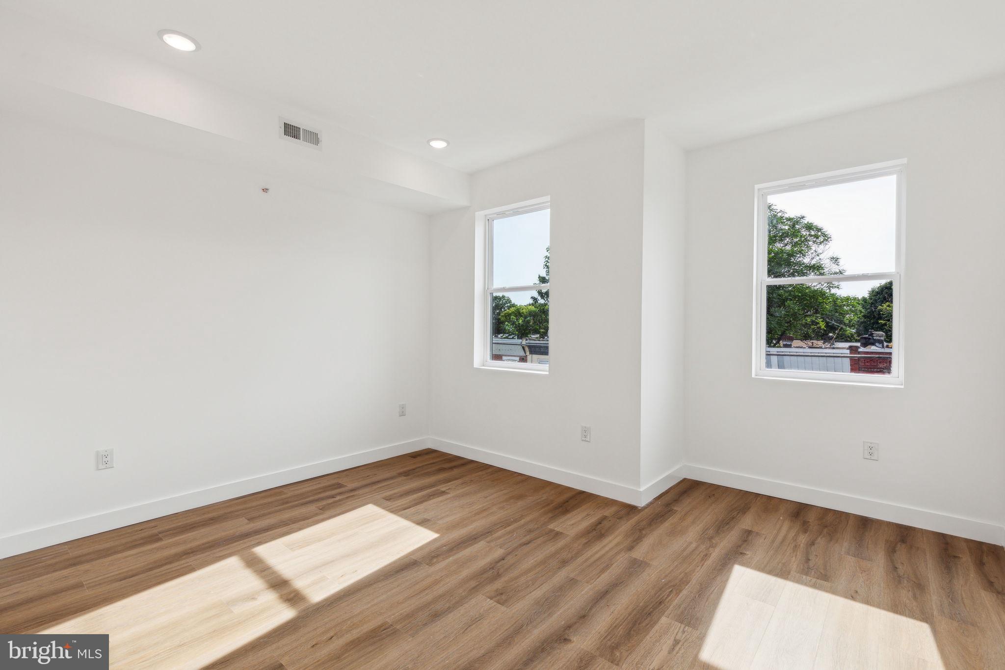 WEST KENSINGTON - Residential Income
